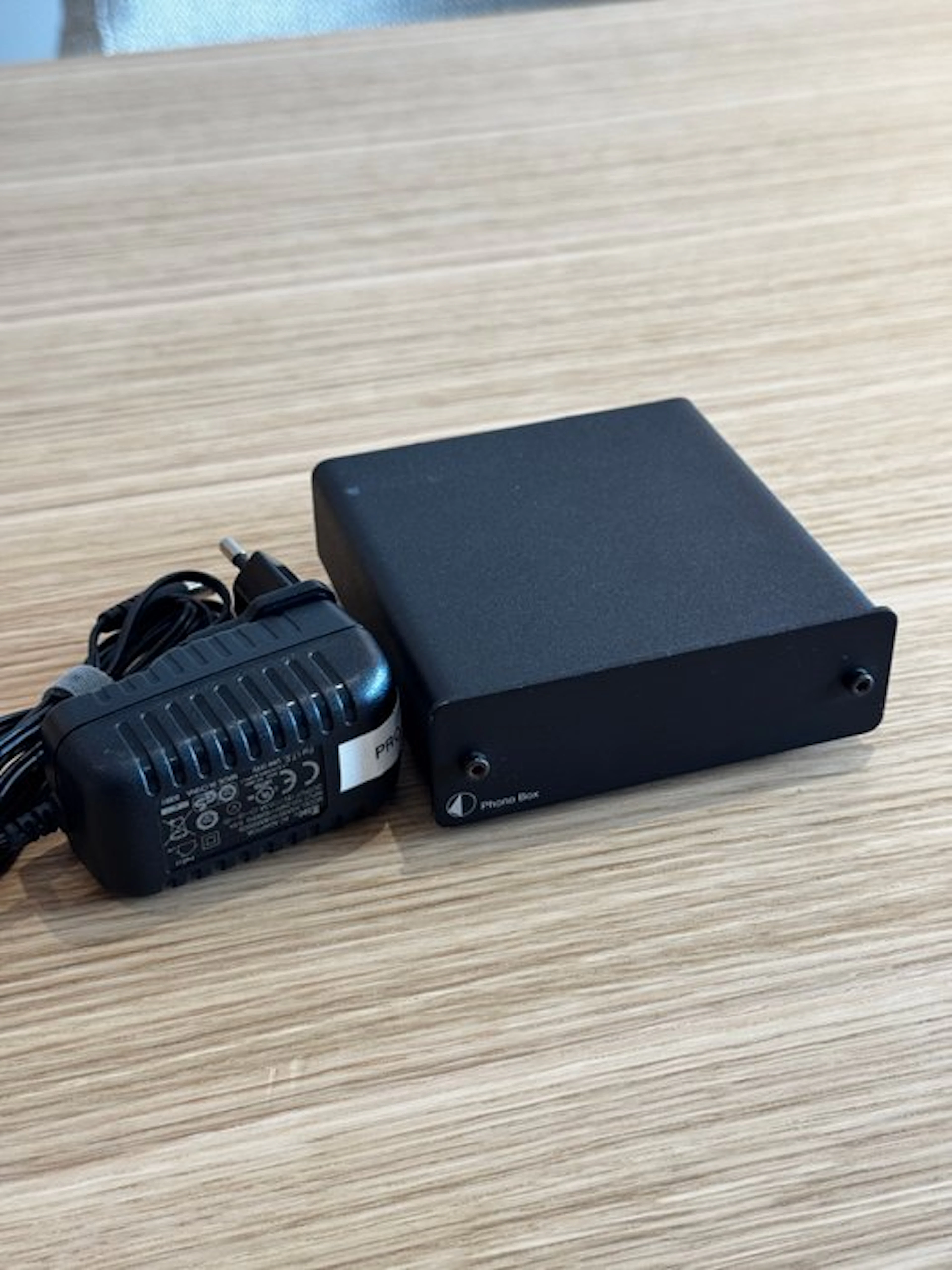 Pro-Ject - Phono Box / Compact MM Phono Solid state preamplifier