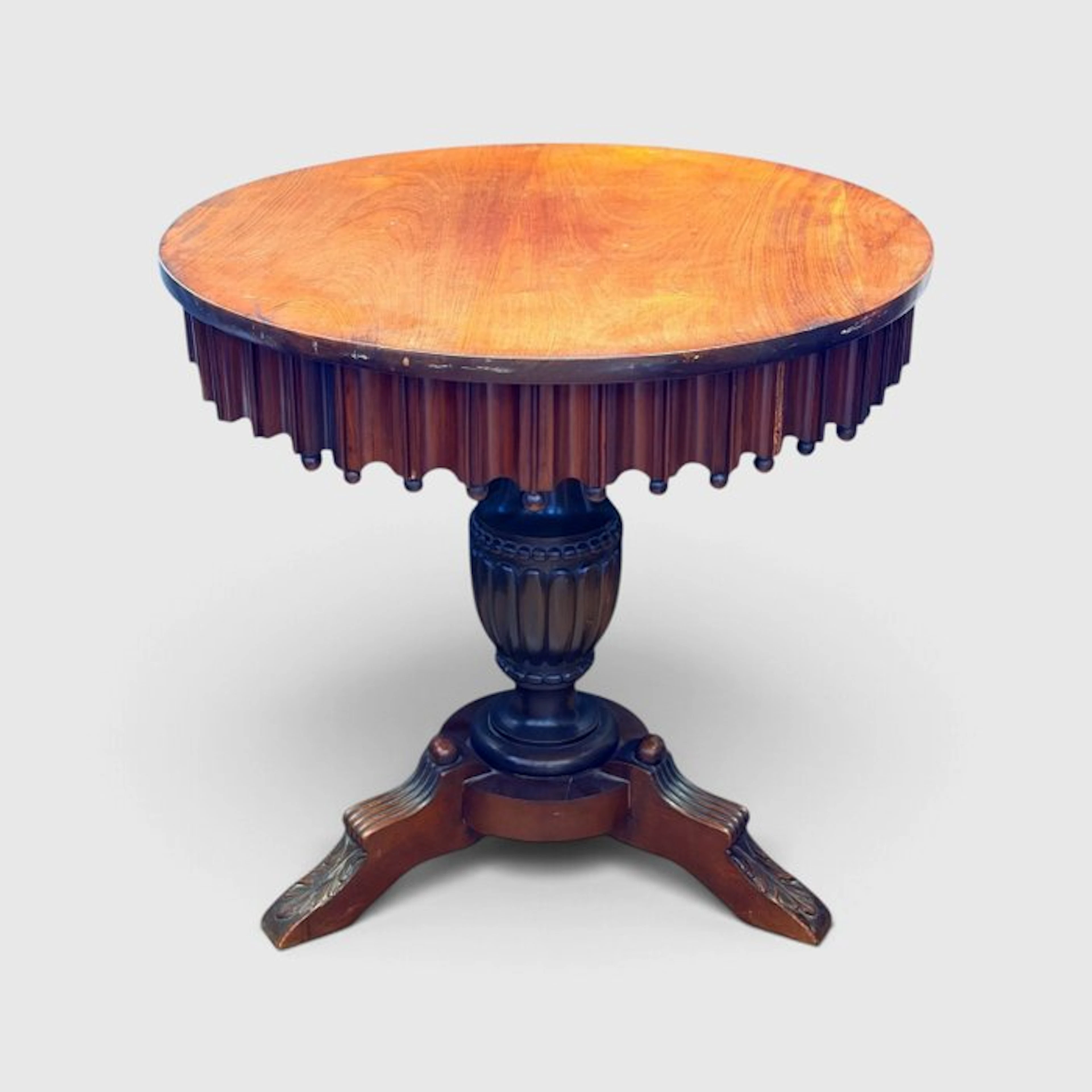 Side table - Mahogany - Lamp - H: 65 cm