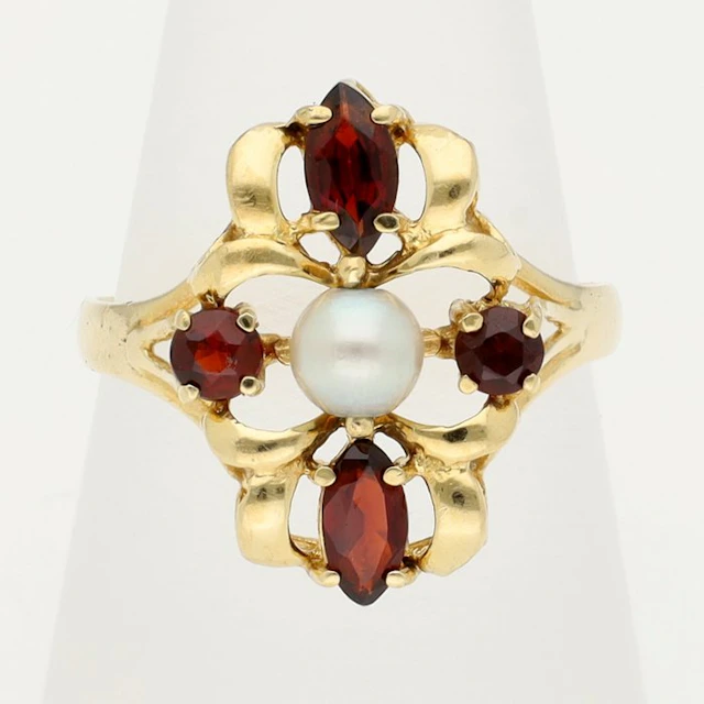 Ring - 18 kt. Yellow gold - Pearl - Garnet