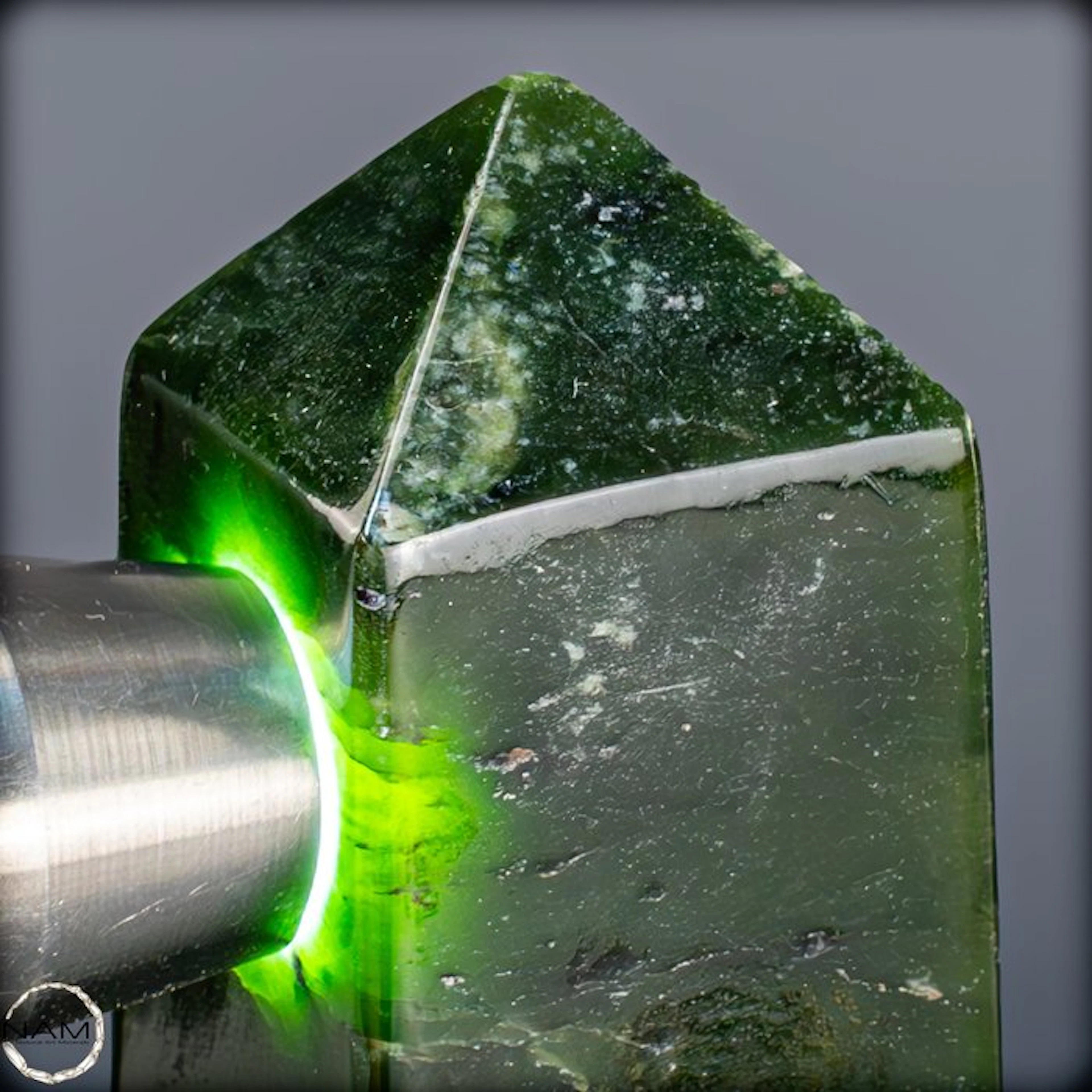 Natural high-quality nephrite jade. Kristall-Obelisk, Burma- 1139.52 g