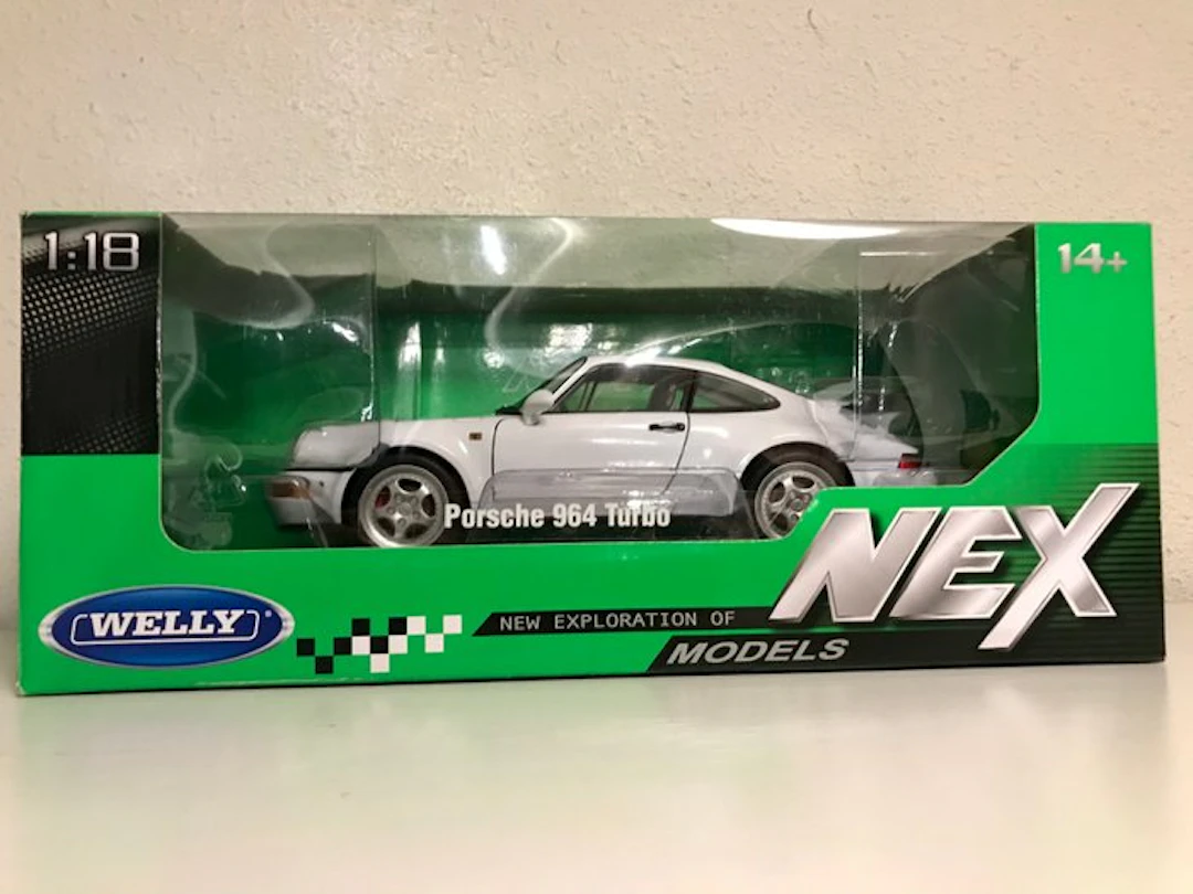 Welly 1:18 - Model car - Porsche 911 turbo - 964