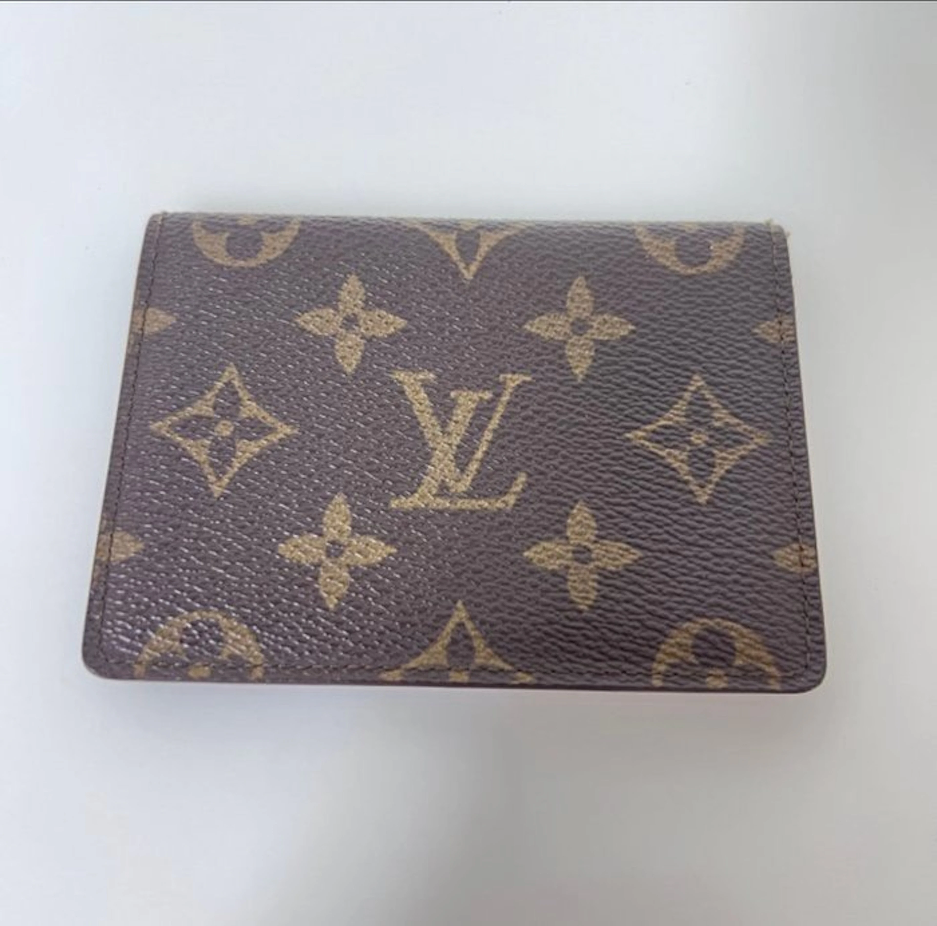 Louis Vuitton - Passport cover - Card case
