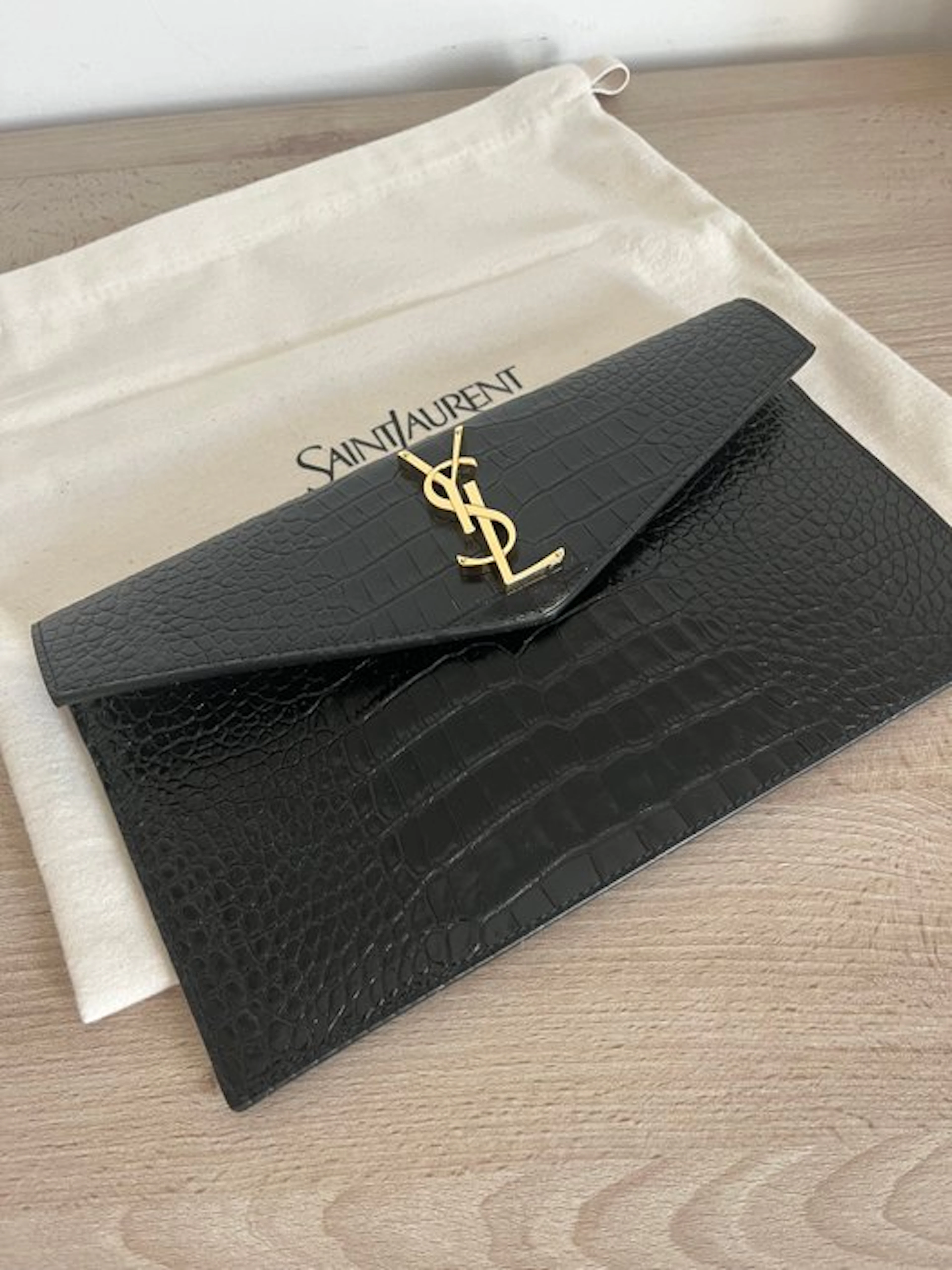 Saint Laurent - Uptown In Pelle Godfrata Grain De Poudre - Handbag