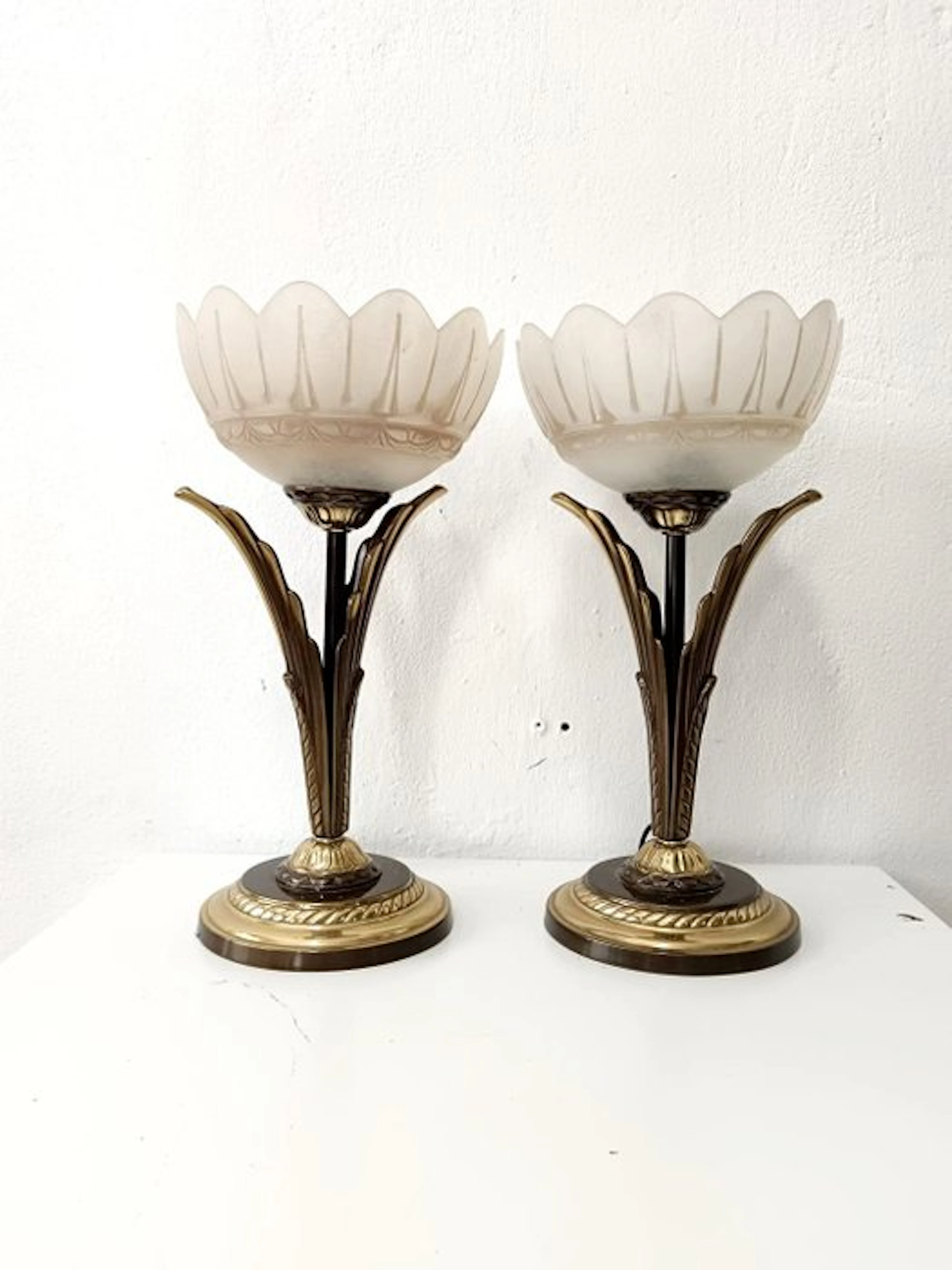 Desk lamp - Pair of Art Deco / Classic Table Lamps in...