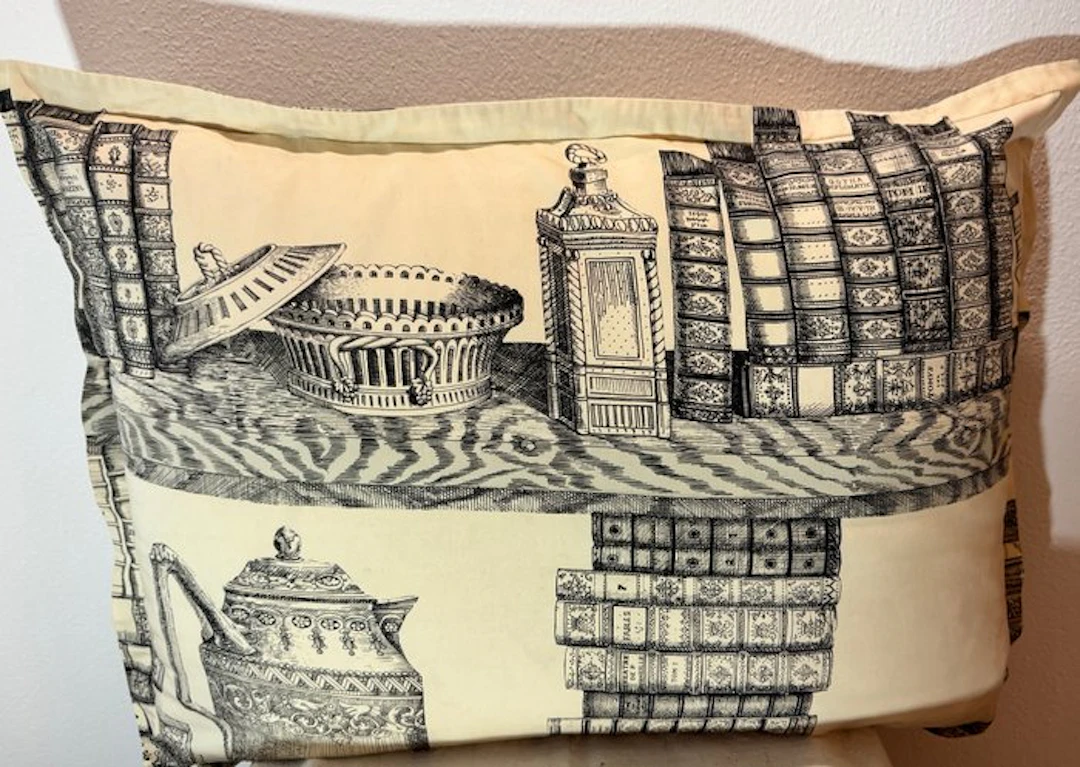 Fornasetti-Milano Libreria - Cushion