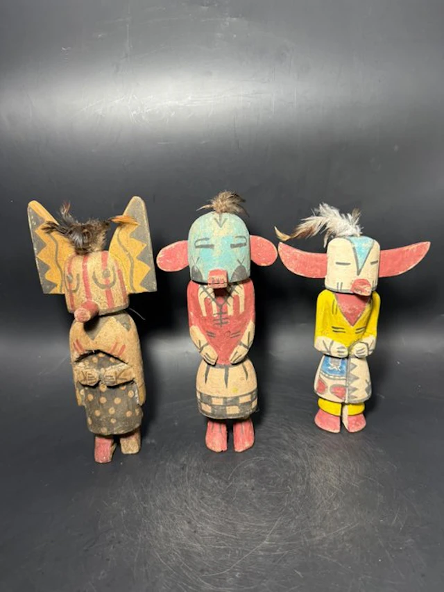 3 dolls in the Hopi kachina style. - Wood - U.S. - 21st century