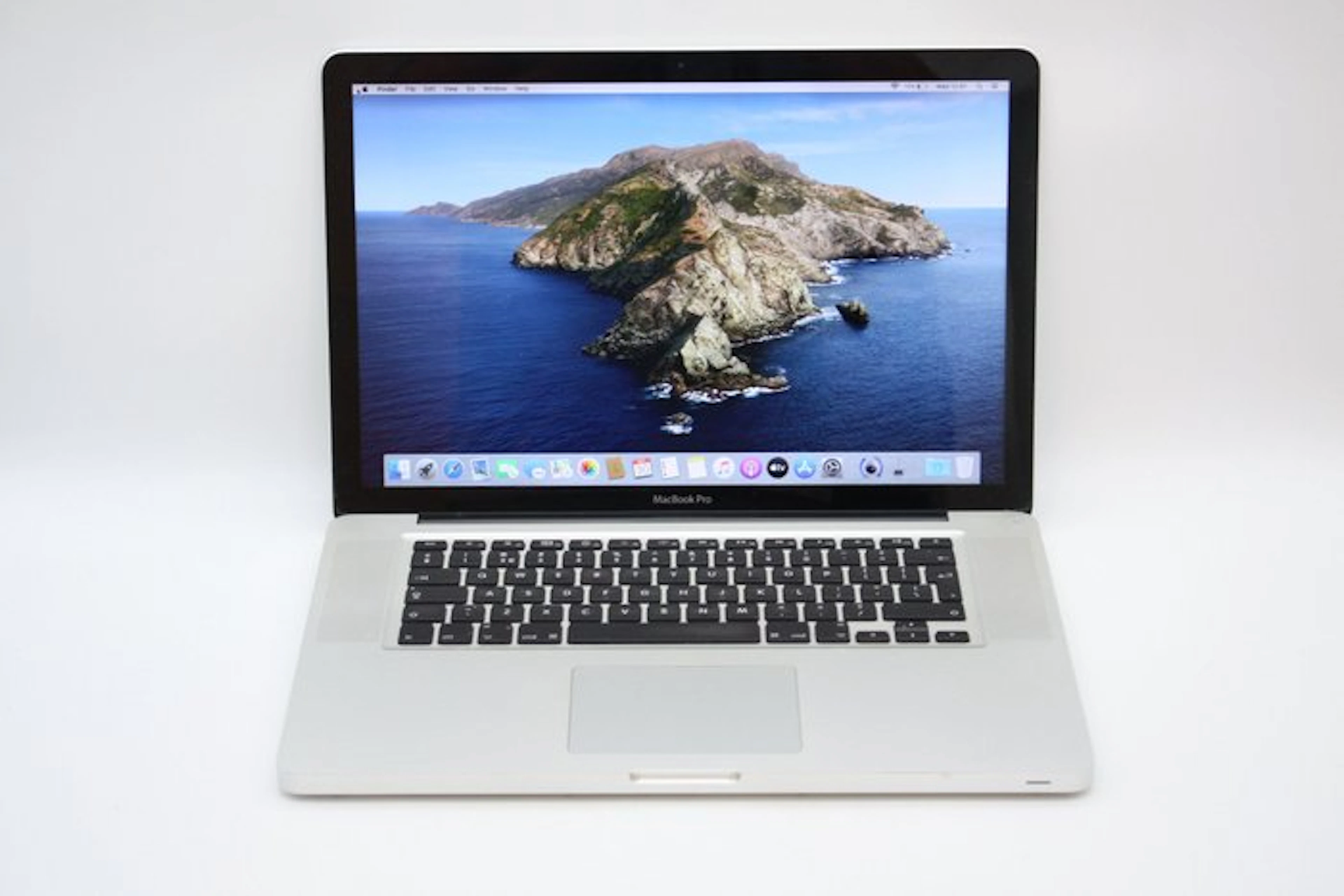 Apple MacBook Pro 15 inch | Intel Core i7 2.0Ghz CPU |...