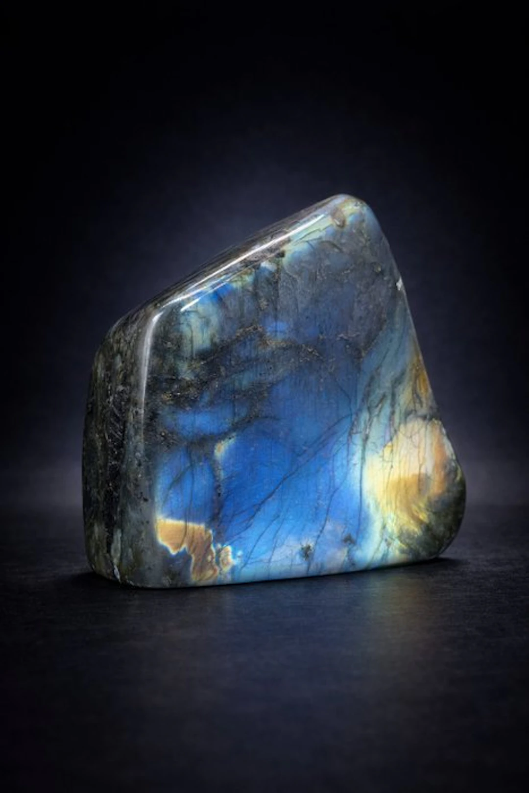 Beautiful Bi-Color Labradorite Freeform – Strong Blue...