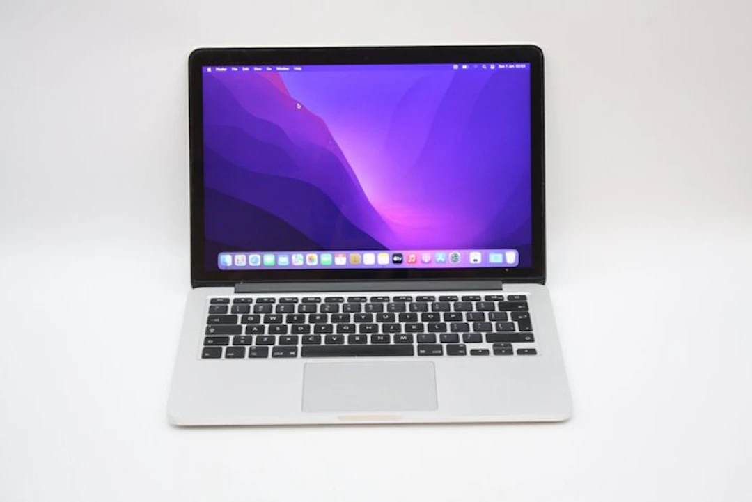 Nice find: Apple MacBook Pro 13 inch Retina (Early 2015)...