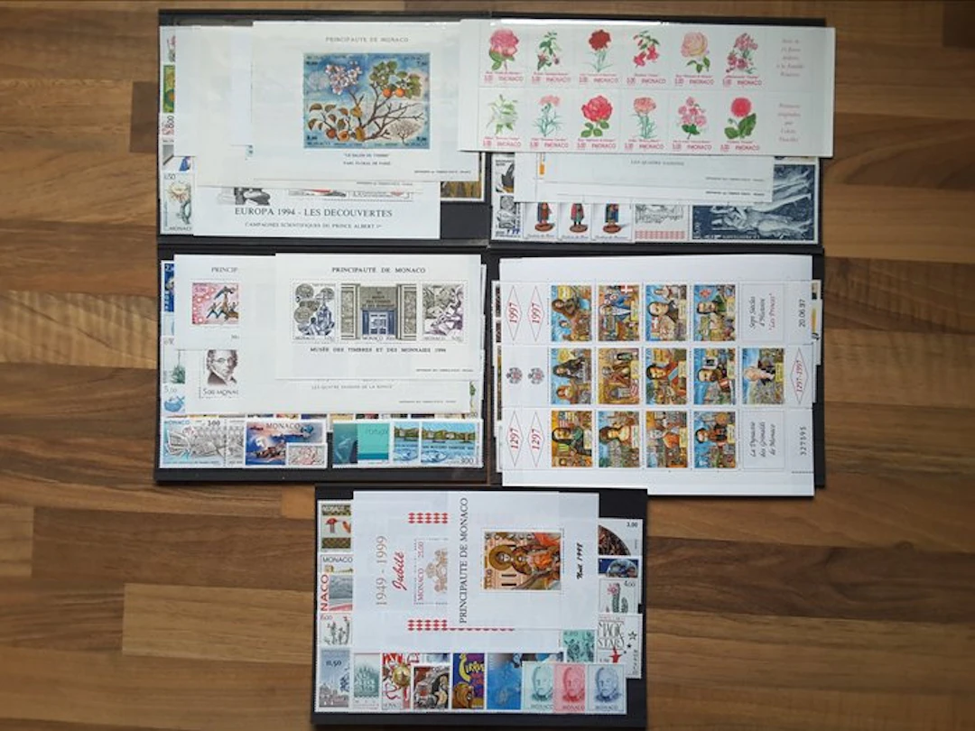 Monaco 1994/1998 - Five full years of regular stamps with sheet blocks