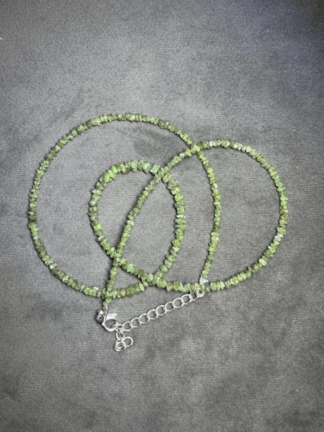 Green rough-diamond necklace in 925 silver - 23.65 carats...