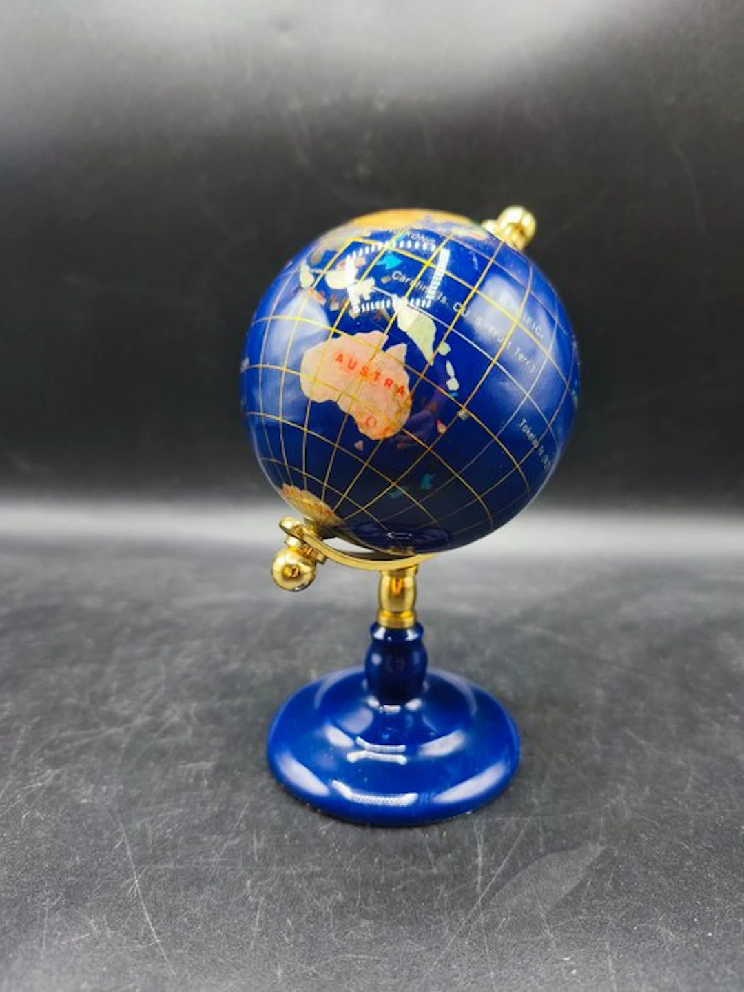 Terrestrial table globe - Hard stones - 1970-1980