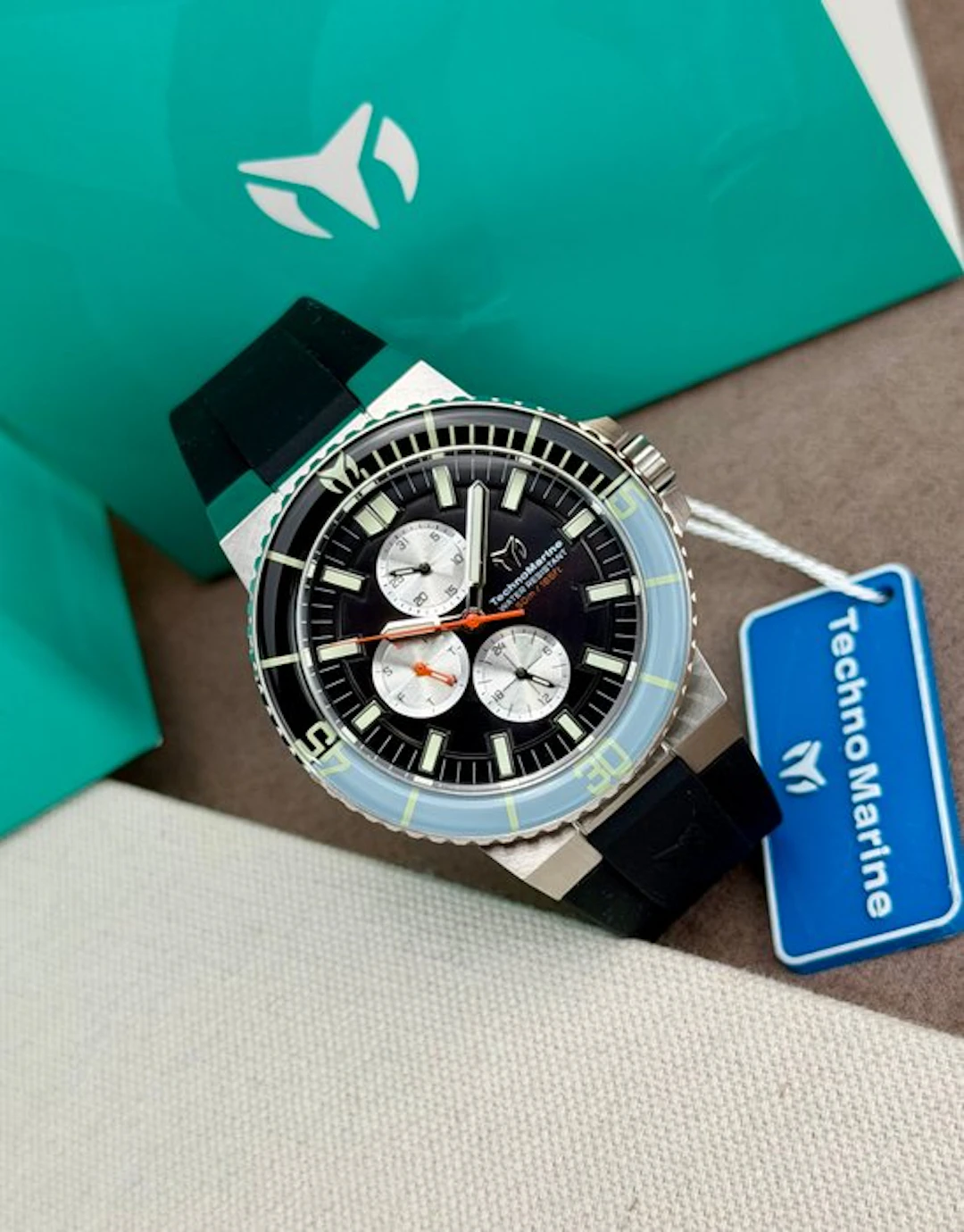 TechnoMarine - La Pelagia Date Day/Date - No reserve...