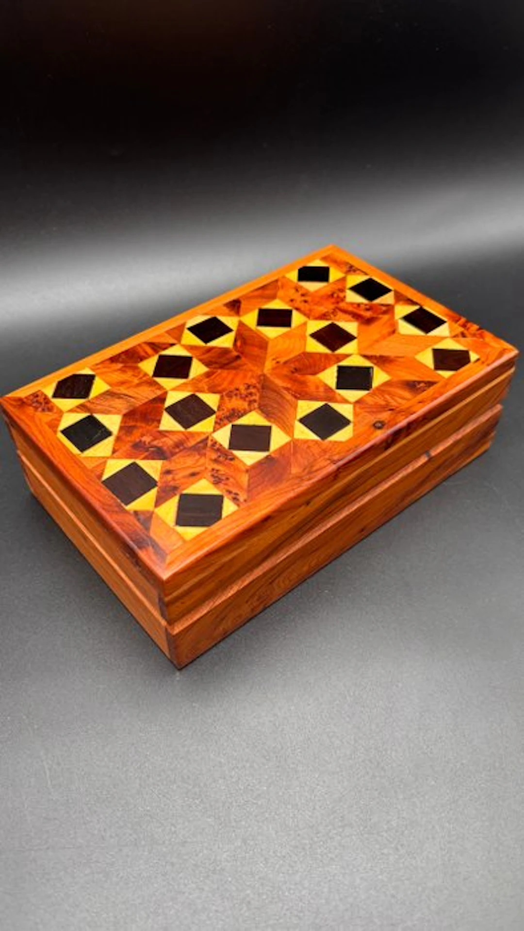 Jewellery box - Thuya, Acacia & Lemon wood inlay - Unique handmade Marquetry