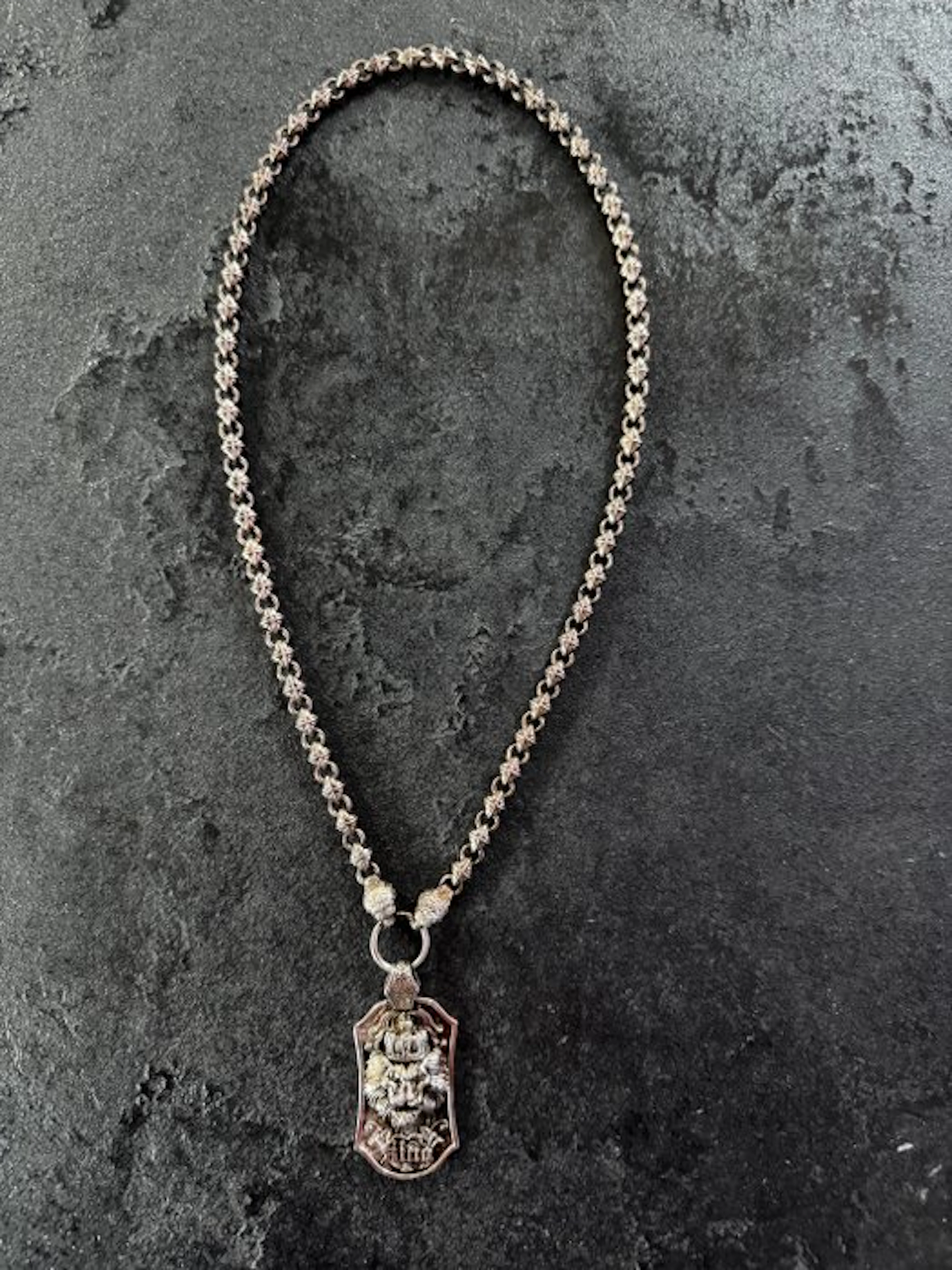 No reserve price - Necklace Sterling silver lion pendant...