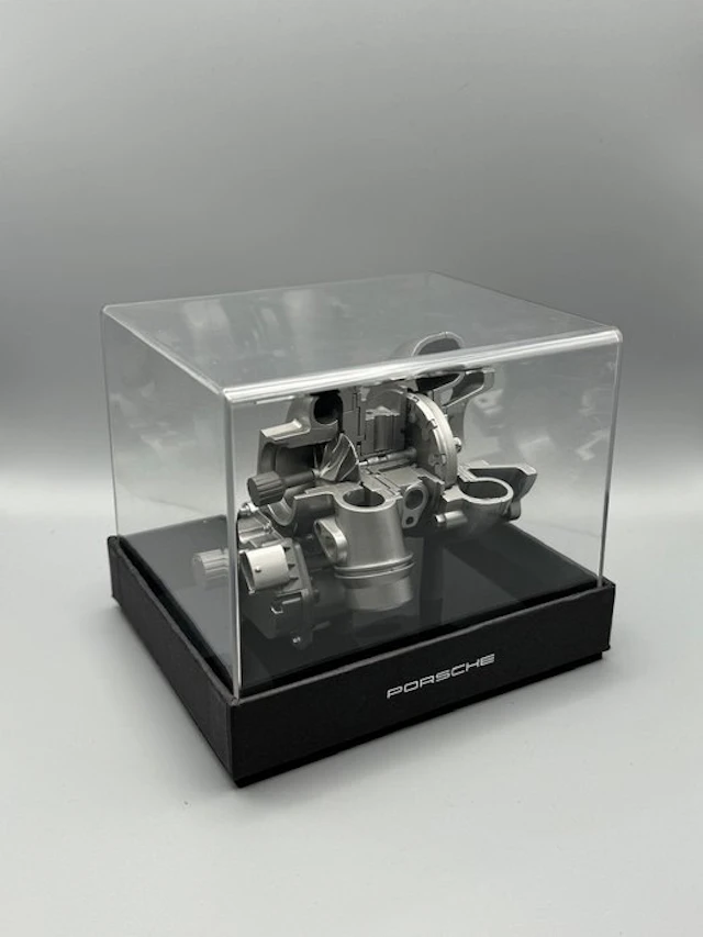 Porsche 911 Turbo VTG engine Model - Porsche