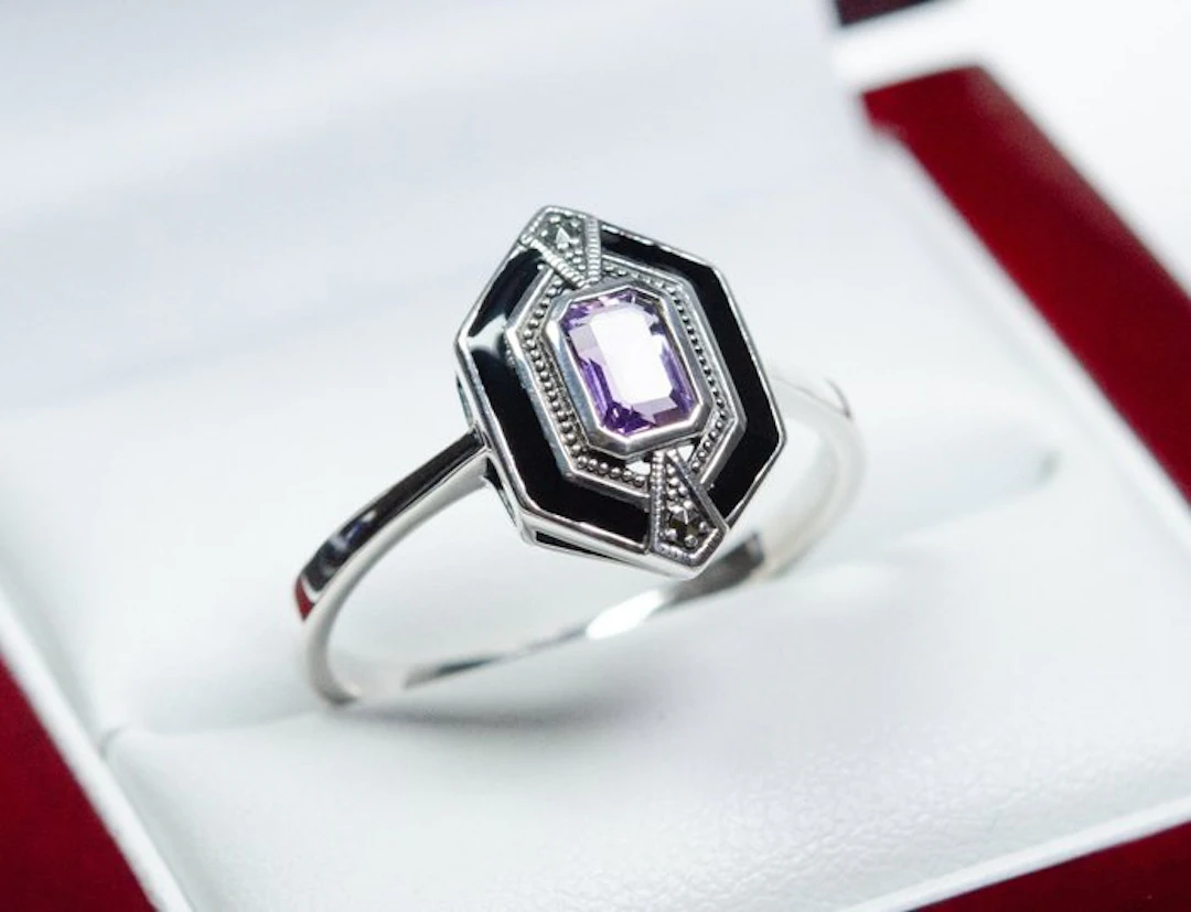 No reserve price - Ring - 925 Silver - Amethyst - Enamel - Marcasite
