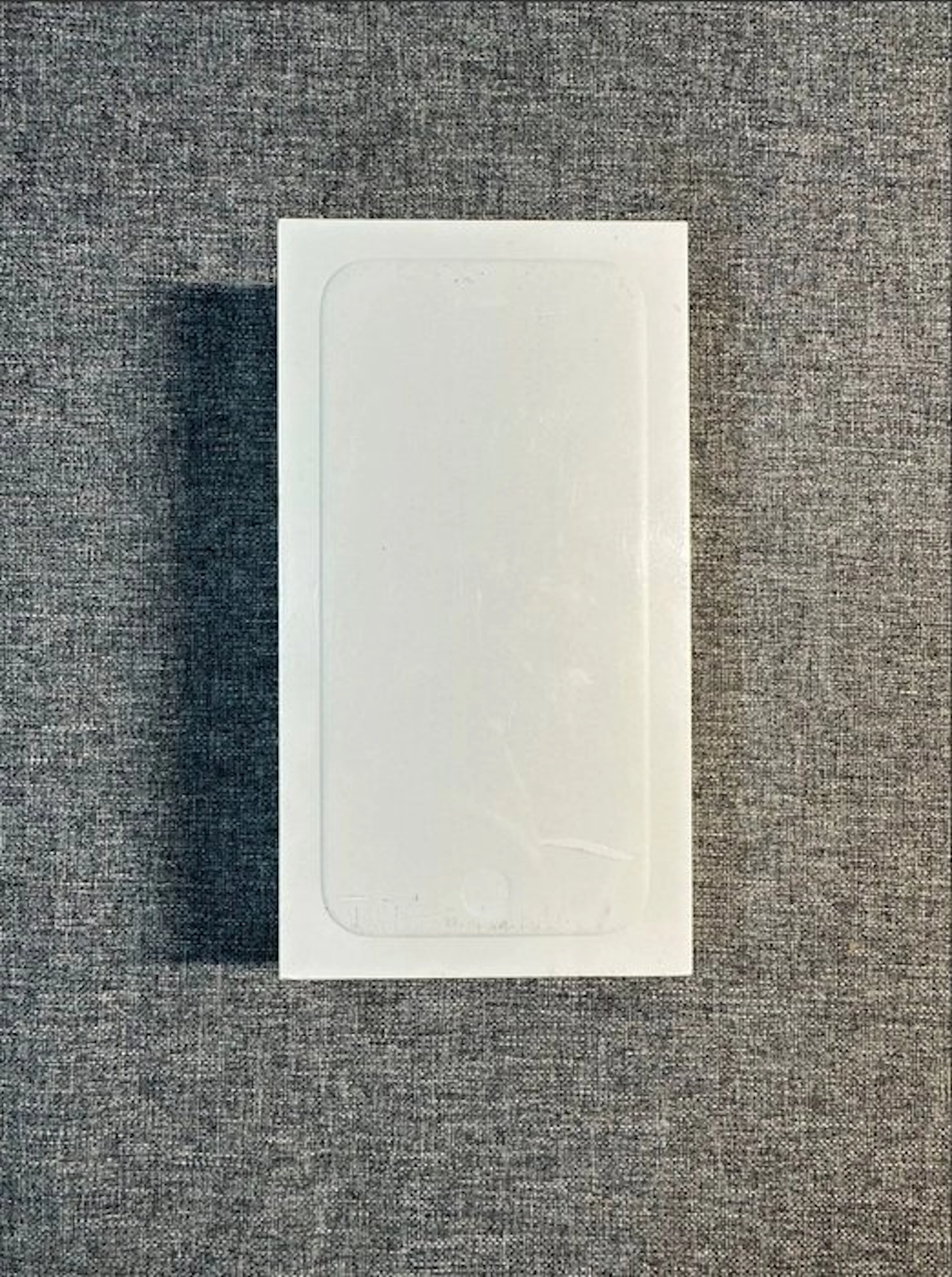 Apple iPhone 6 16 Giga New Sealed - Never activated - iPhone