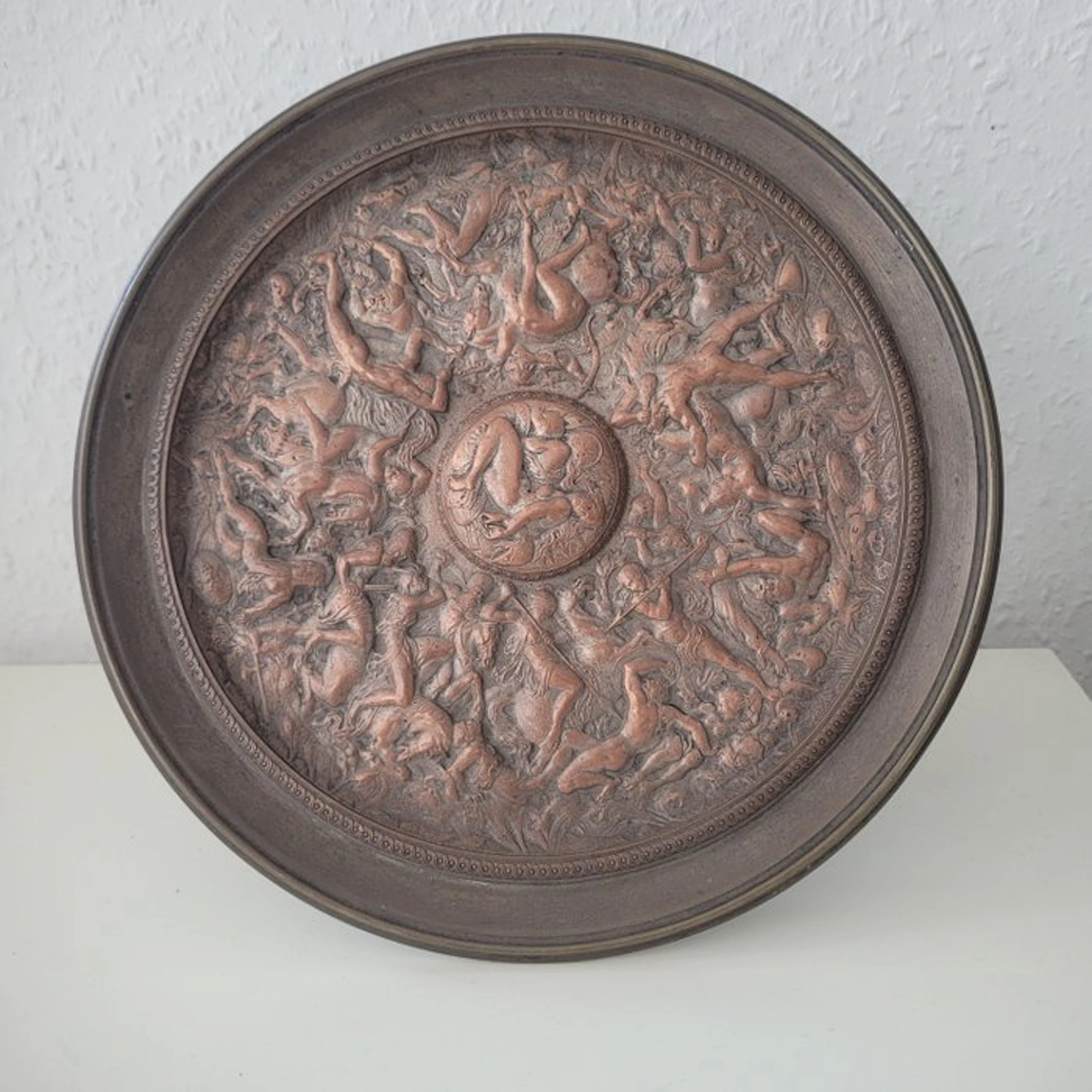 unbekannt - Fruit bowl - Unbekannt - Patinated bronze
