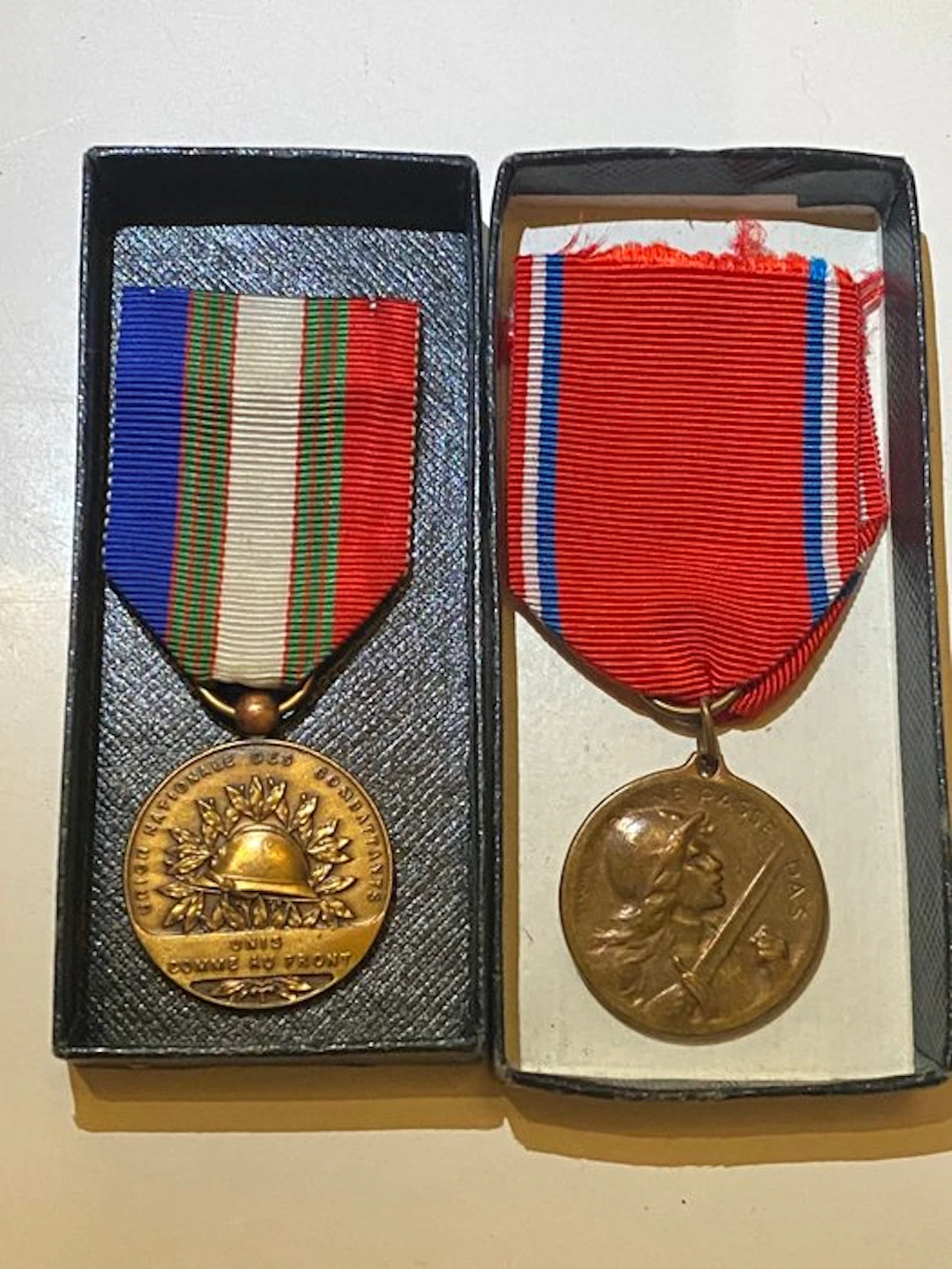 France - Military medal - Two French veterans' and commemorative medals, 1920