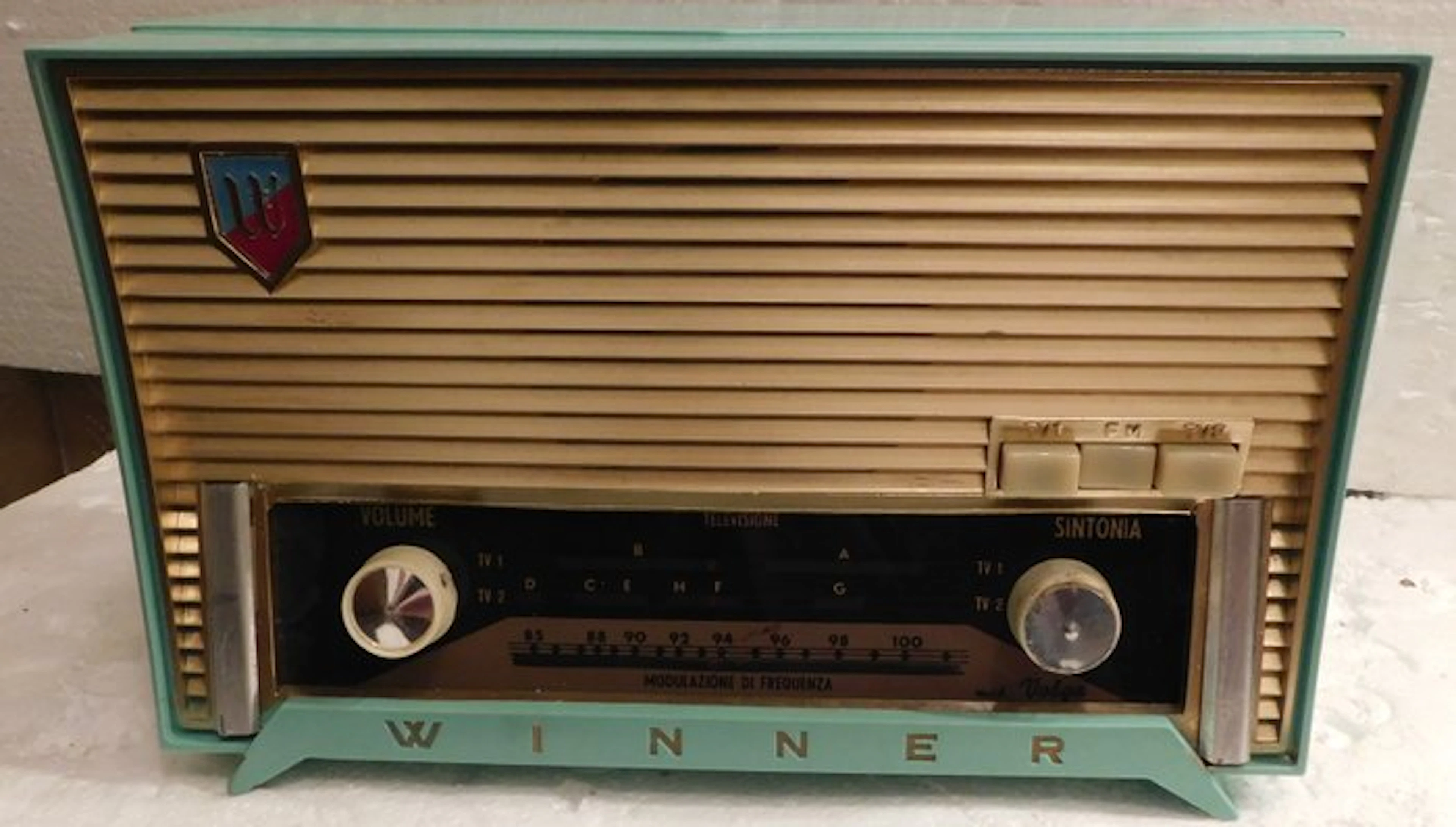 Winner - Volga Tube radio