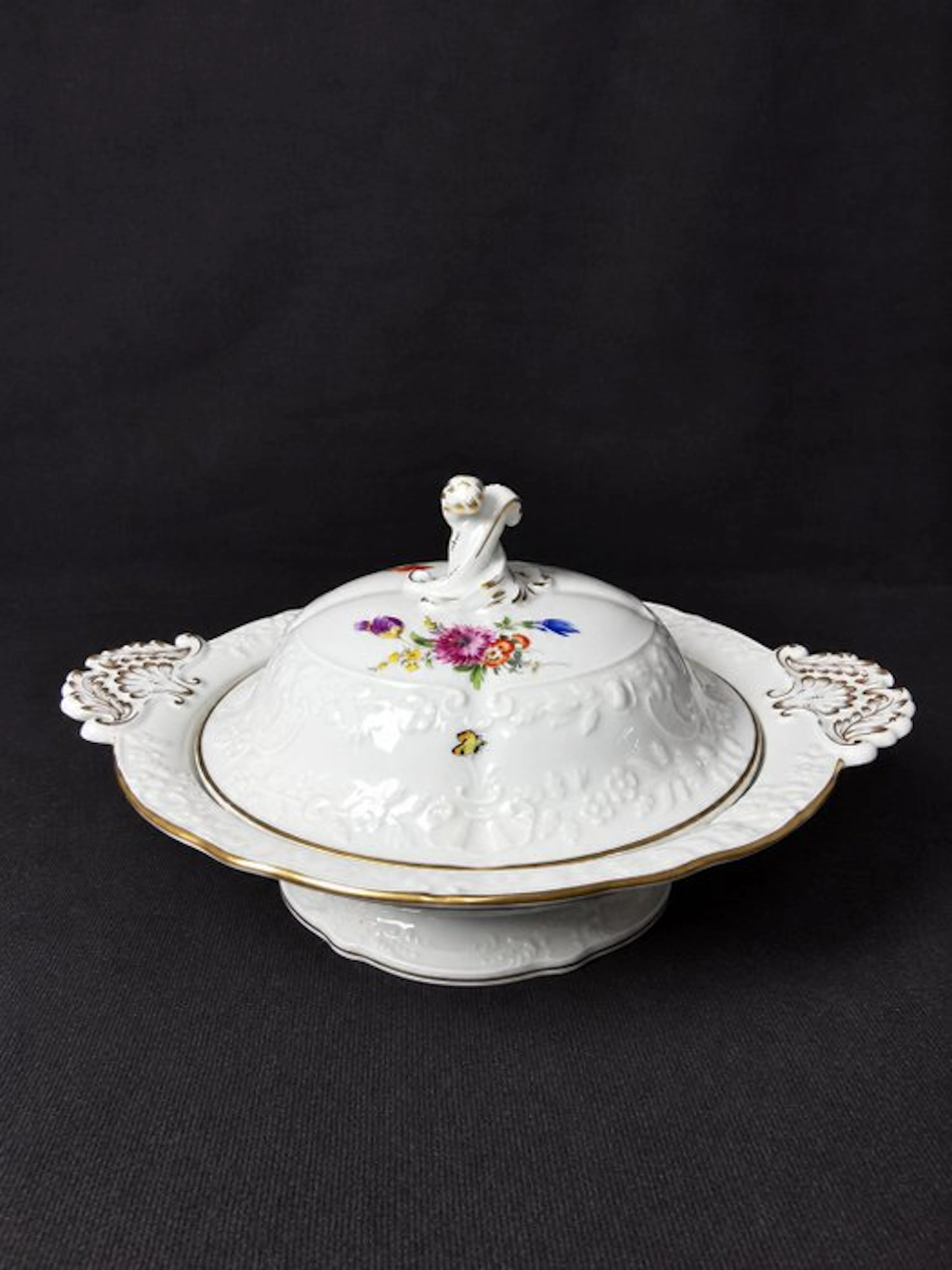 MEISSEN Zuppiera coperta fiori, insetti e filetti d'oro - Tureen - Porcelain