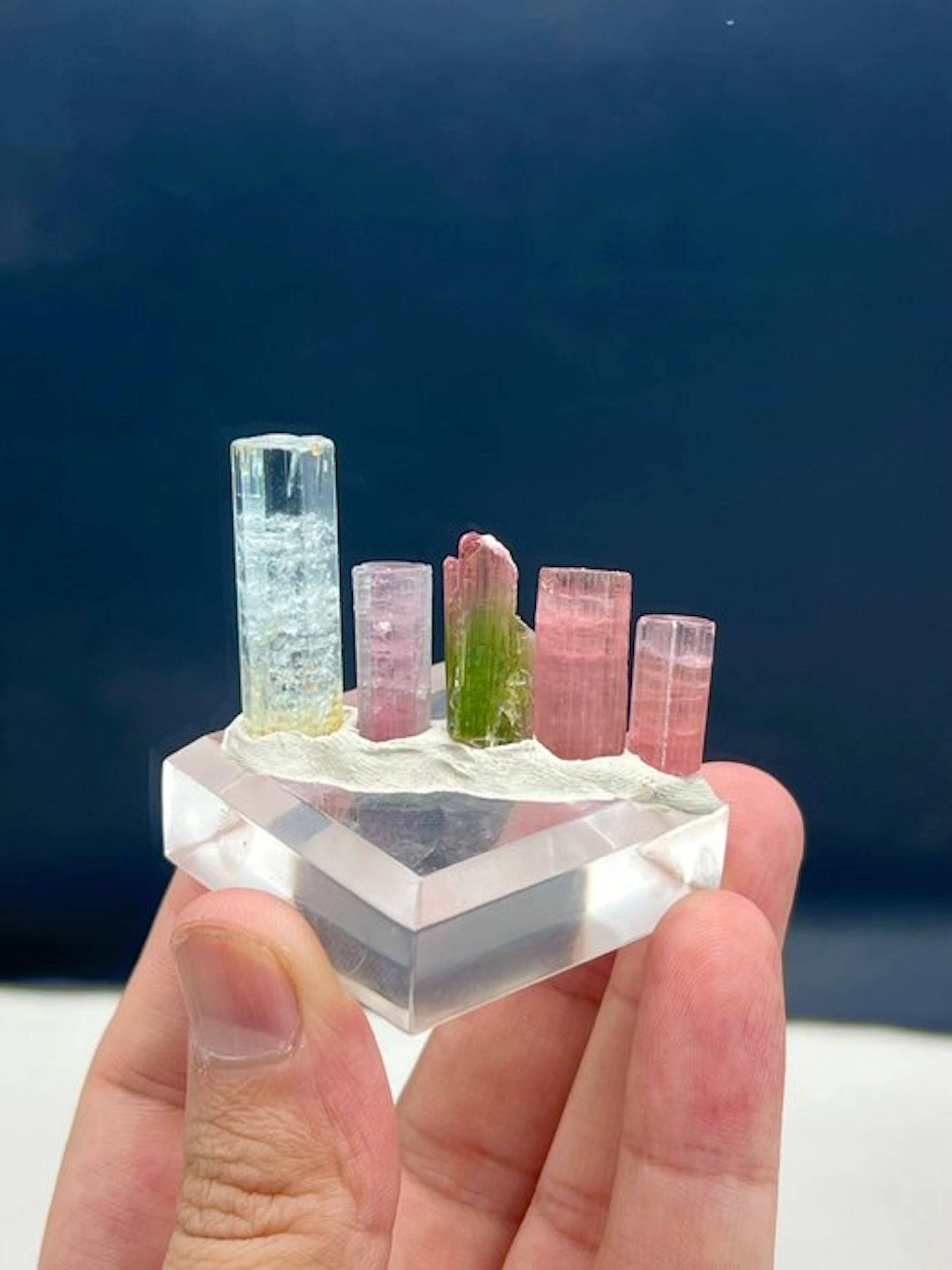 Tourmaline and aquamarine Crystals - Height: 30 mm - Width: 8 mm- 11 g - (1)