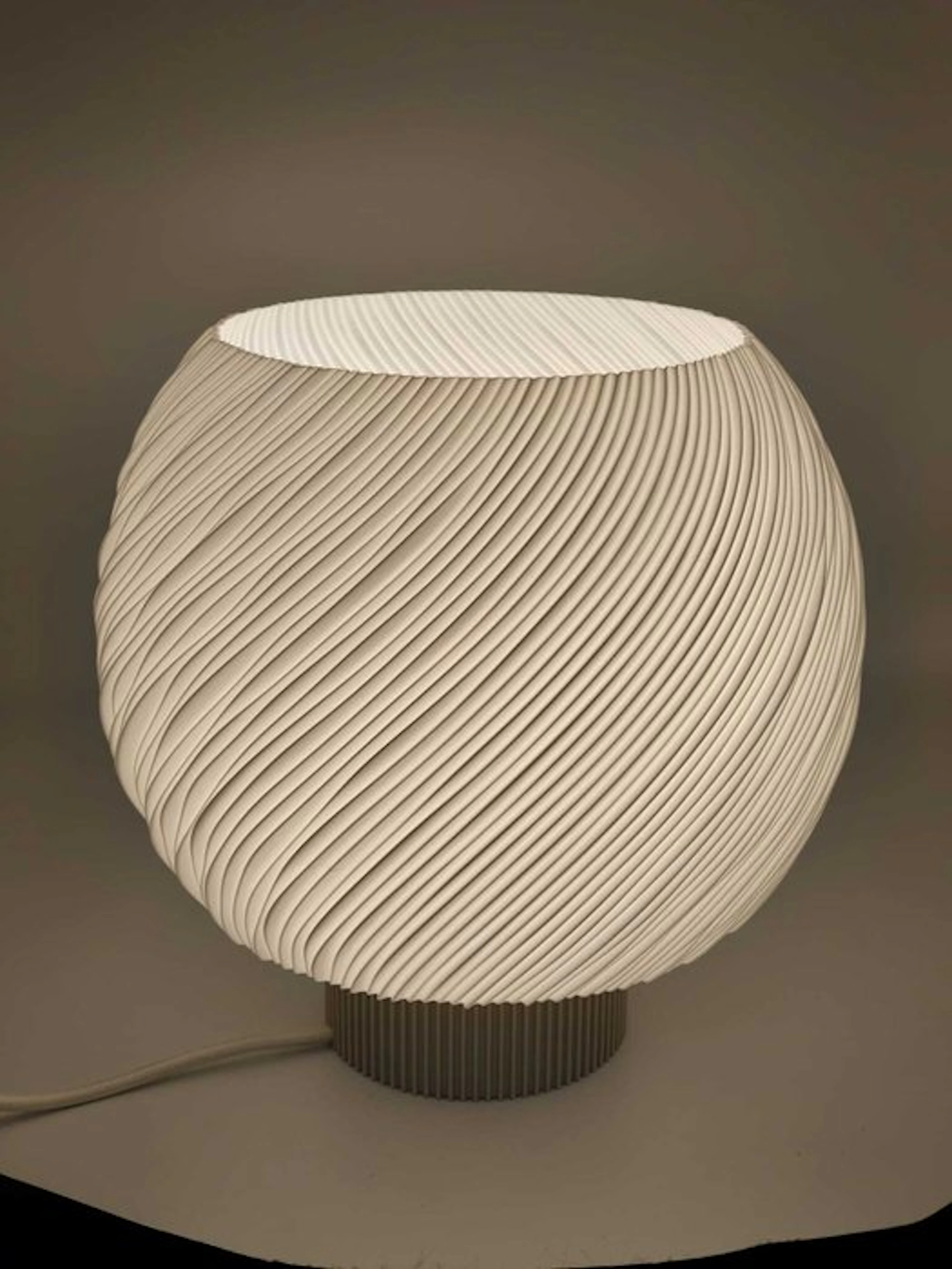 Lumovim - Table lamp - Saturn - Biopolymer