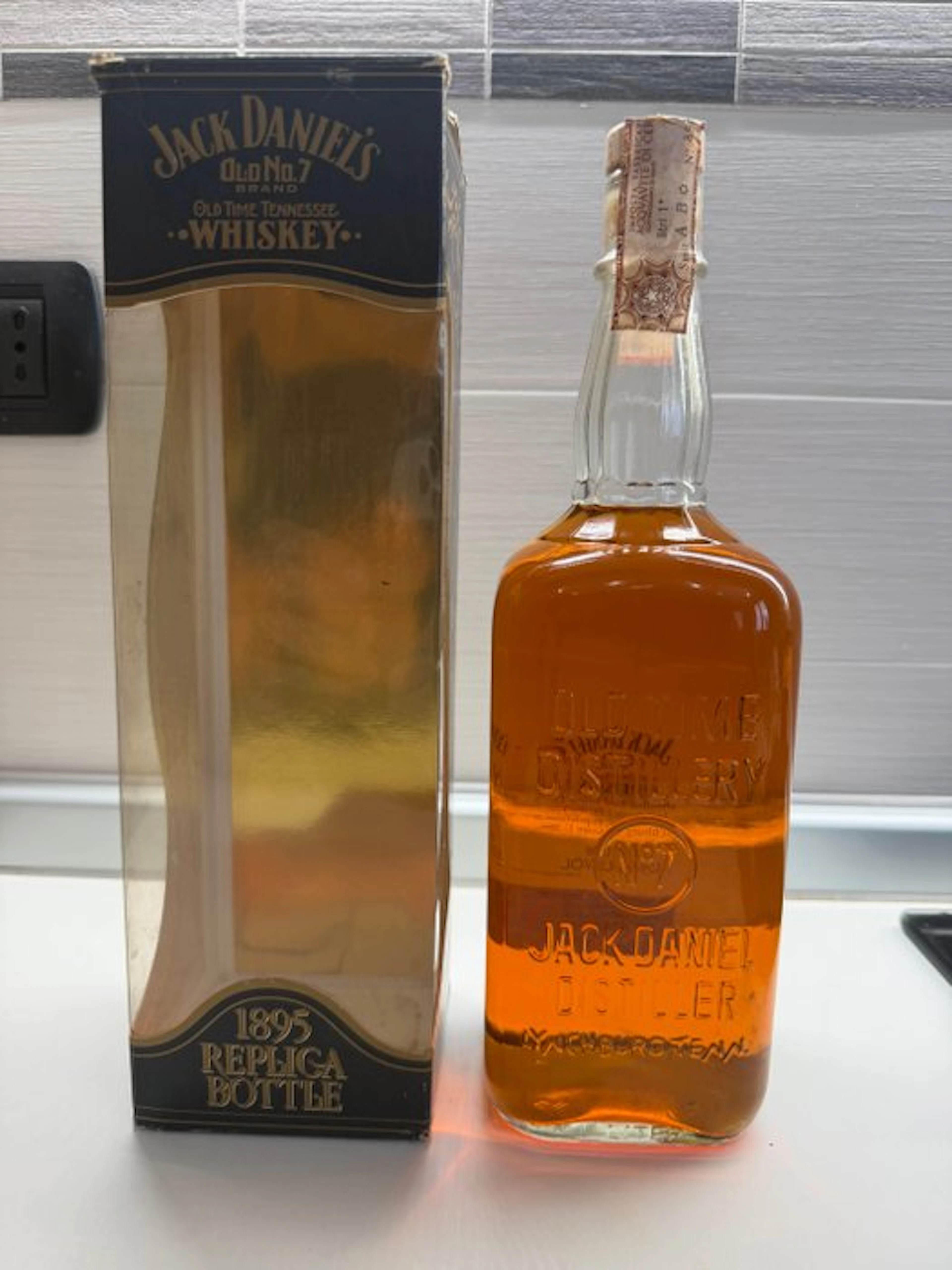 Jack Daniel's 1895 Replica Bottle - 1 Litre