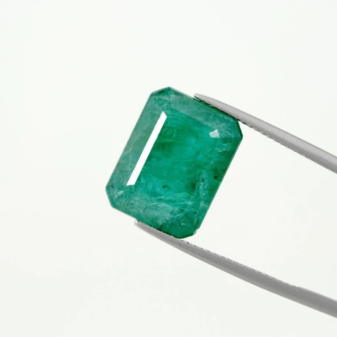 No reserve price - 1 pcs Green Emerald - 12.52 ct - Guild Gem Laboratory