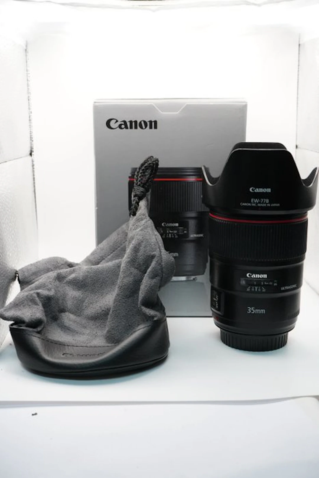 Canon EF 35mm f/1.4L II USM Camera lens