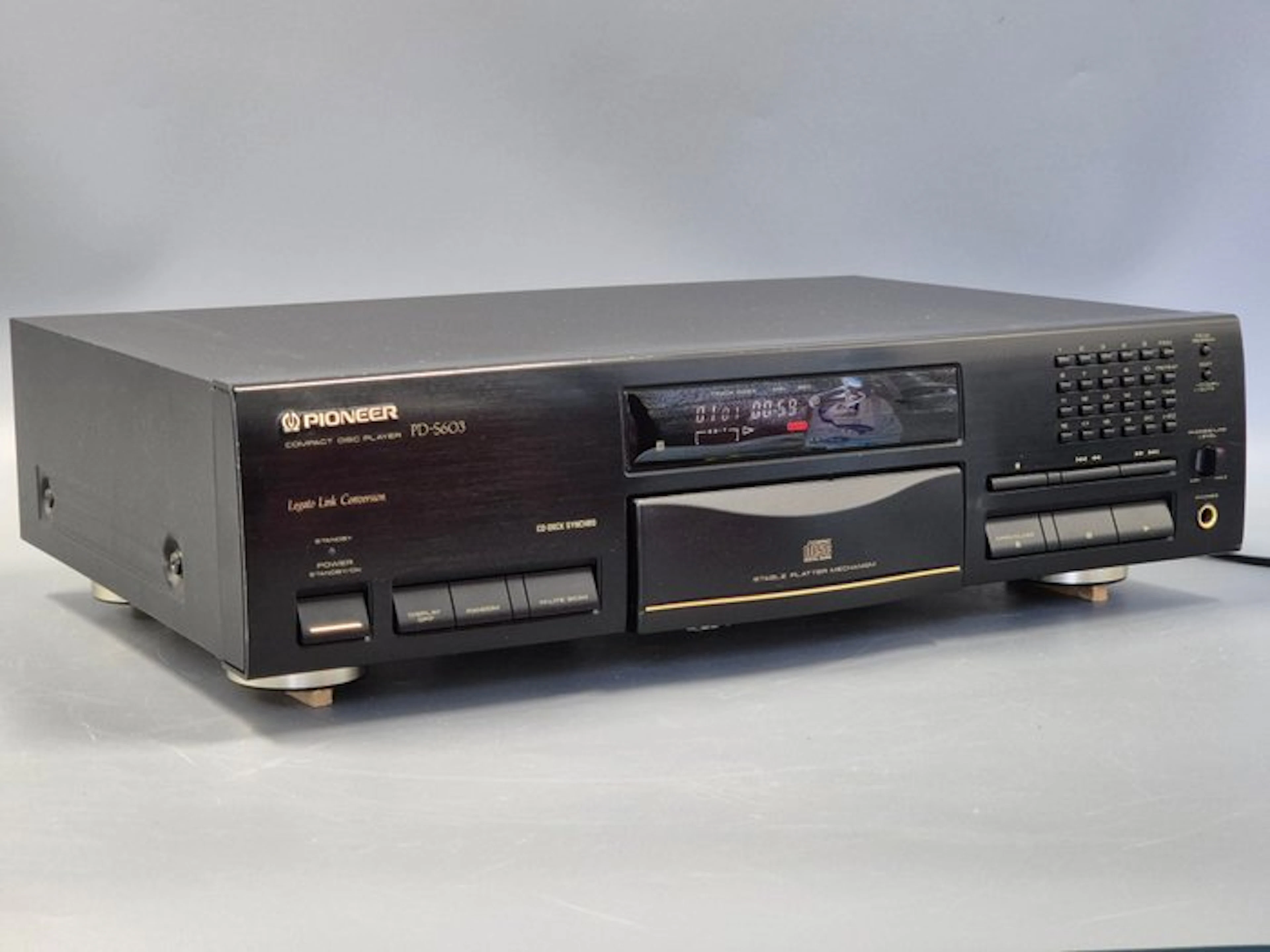 Pioneer - PD-S603 feat. Stable Platter Transport Mechanism CD player