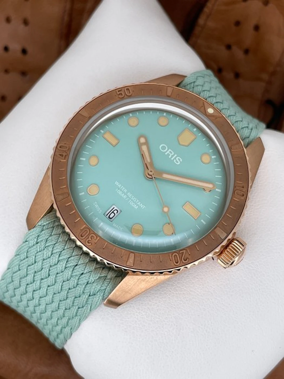 Oris - Divers Sixty-Five Cotton Candy Bronze Automatic...