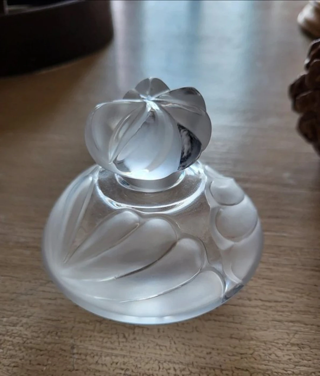 Lalique - Figurine - Flacon Thaïs Lalique - Glass