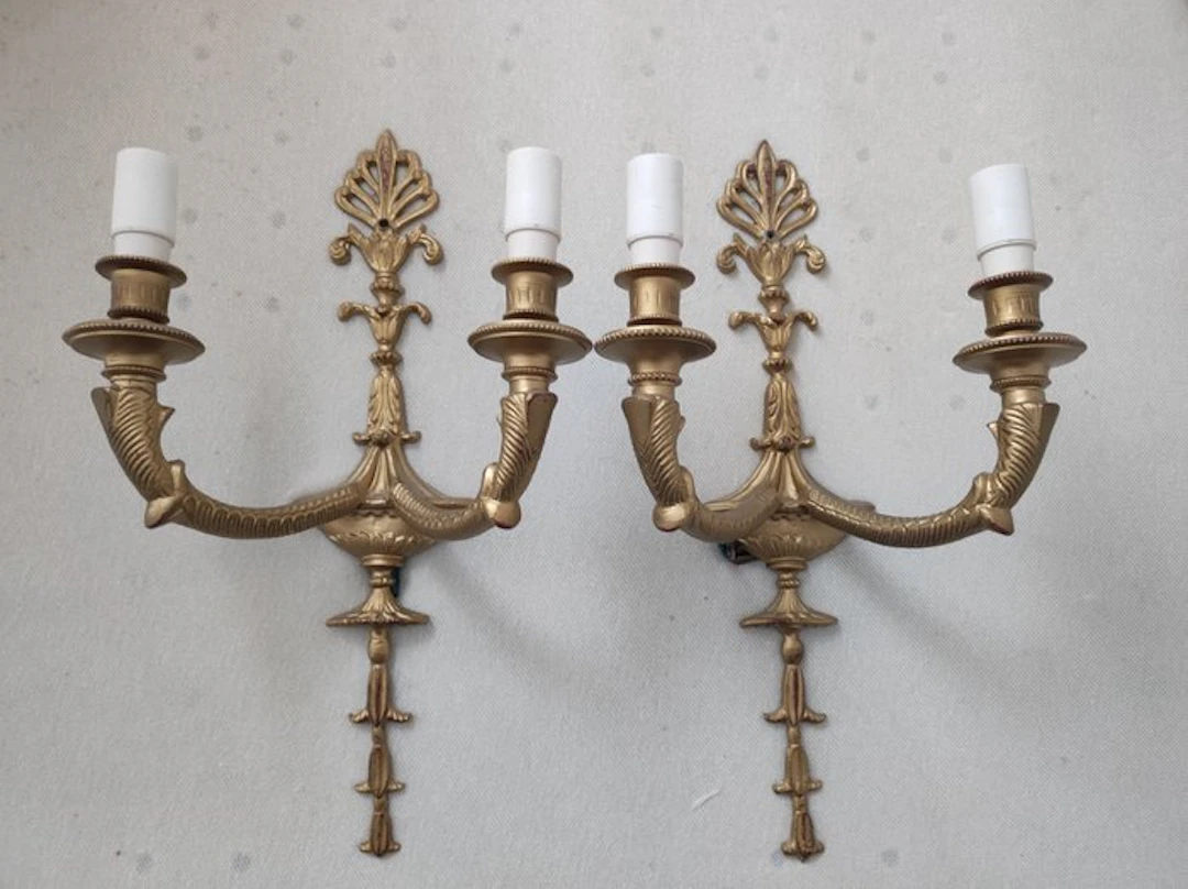 Jim Lawrence - Jim Lawrence - Lamp (2) - Gilt brass - Pair of wall sconces