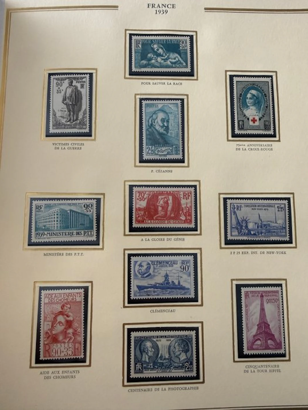 France - Complete year "1939" in mint condition ** without hinge. TB
