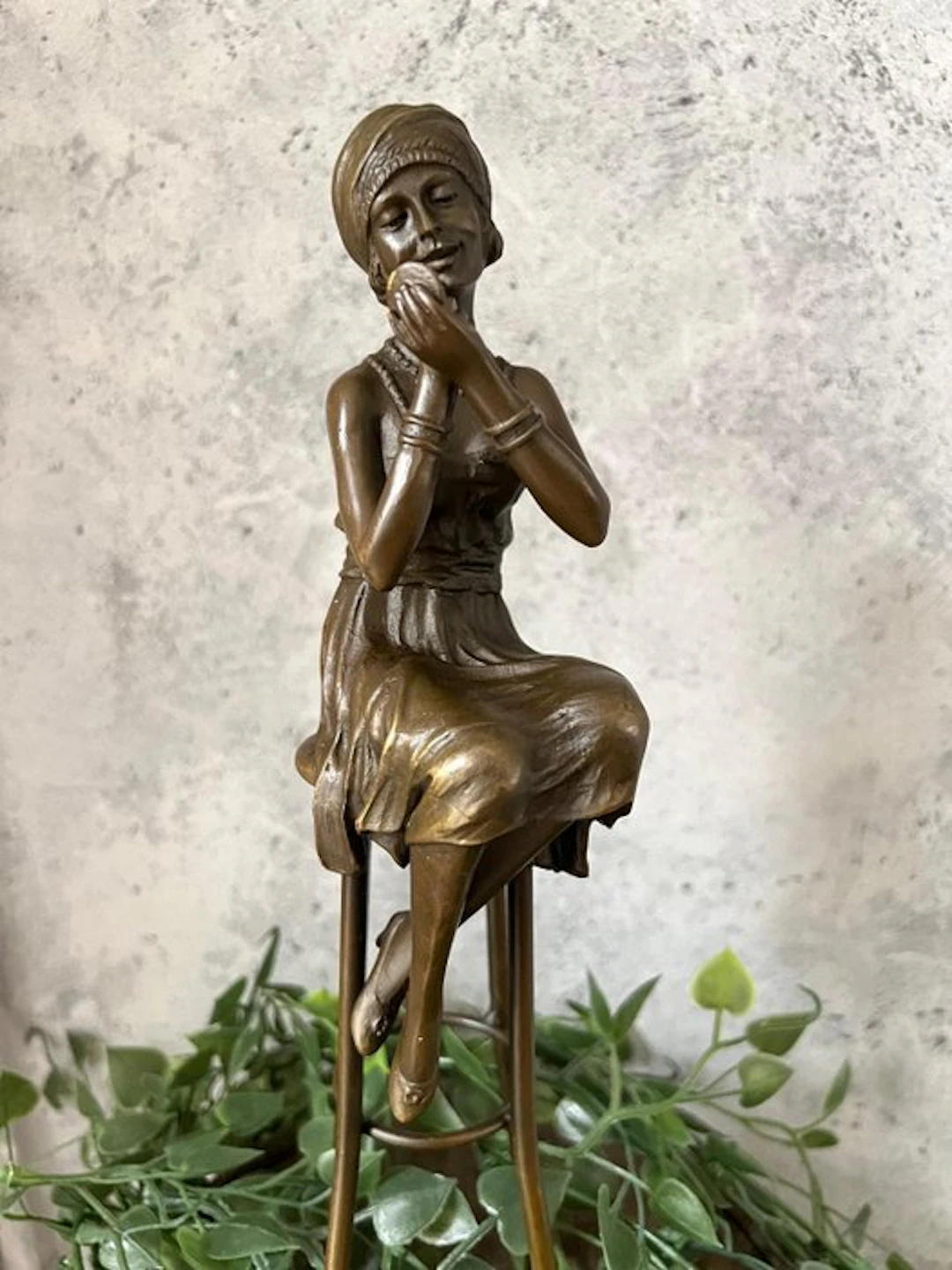 Decorative ornament - Europe - Bronze lady on a stool