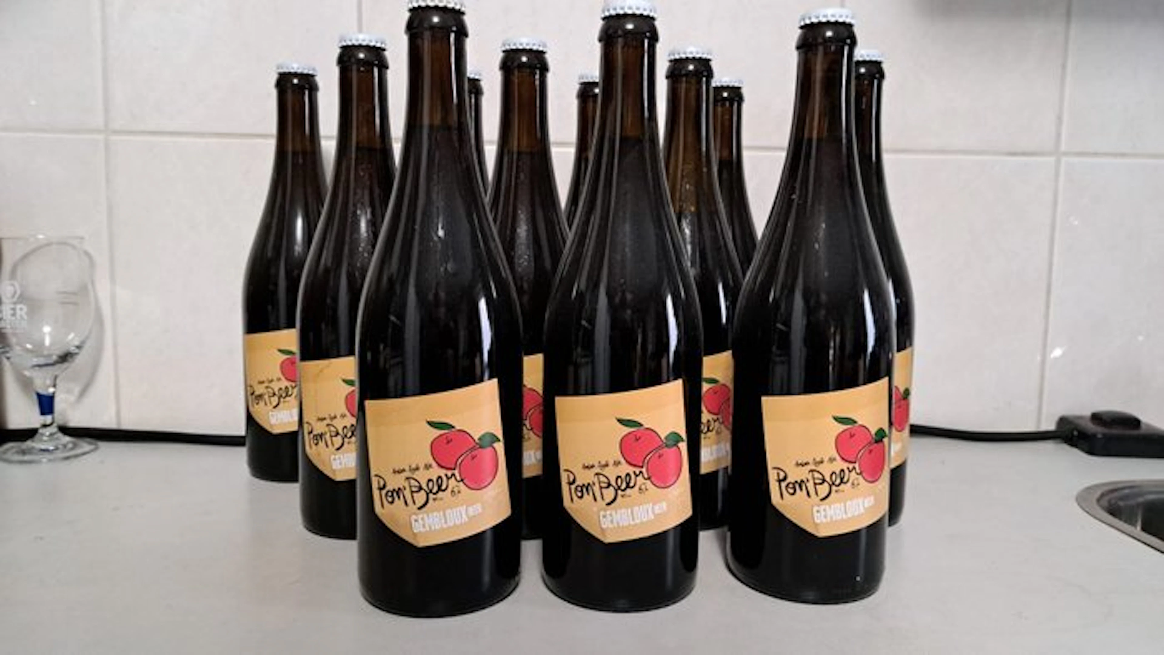 Gembloux Beer - Pom'Beer - 75cl - 12 bottles
