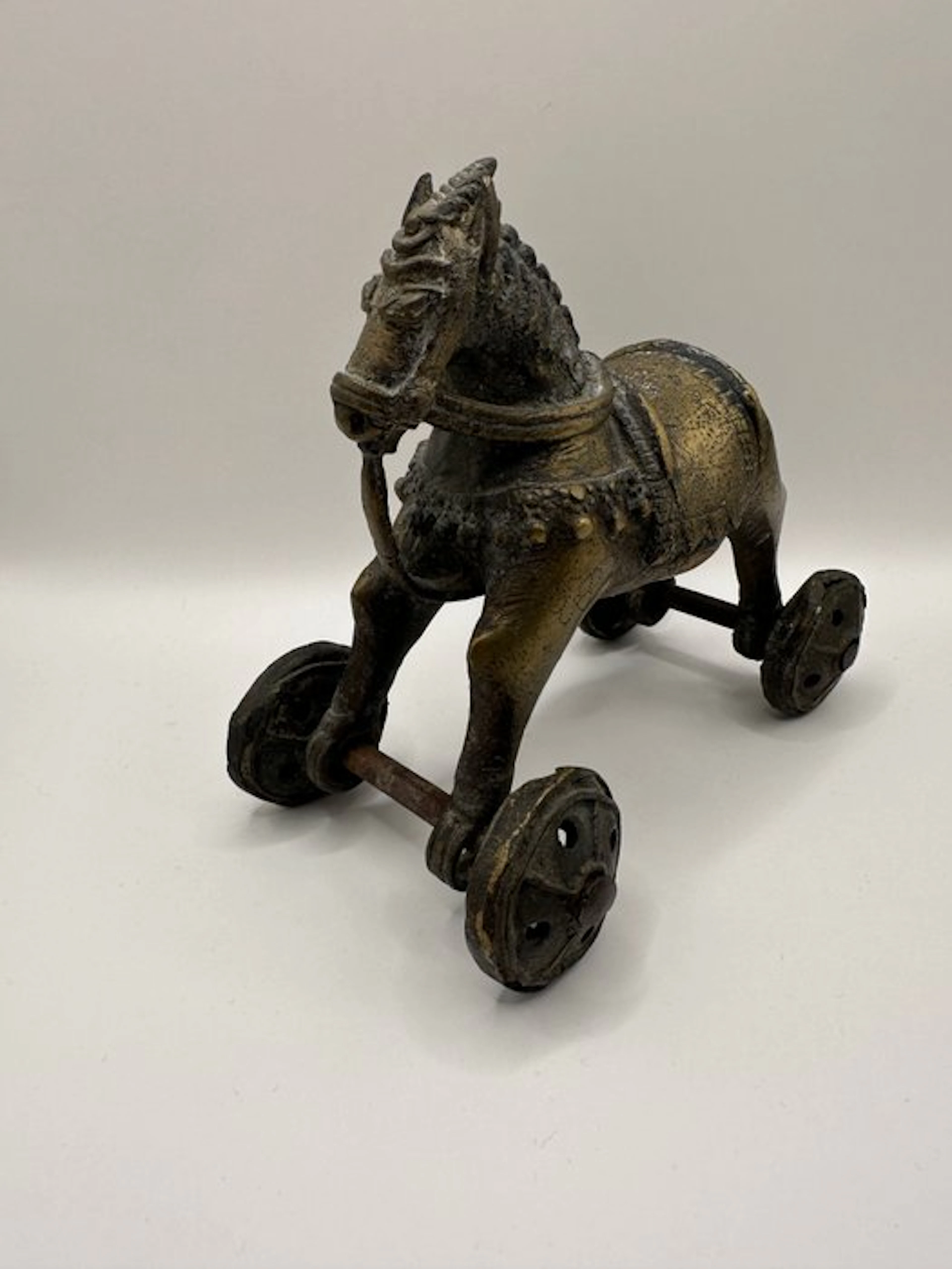 Temple toy horse on wheels - Bronze - India - End of the 19th century
