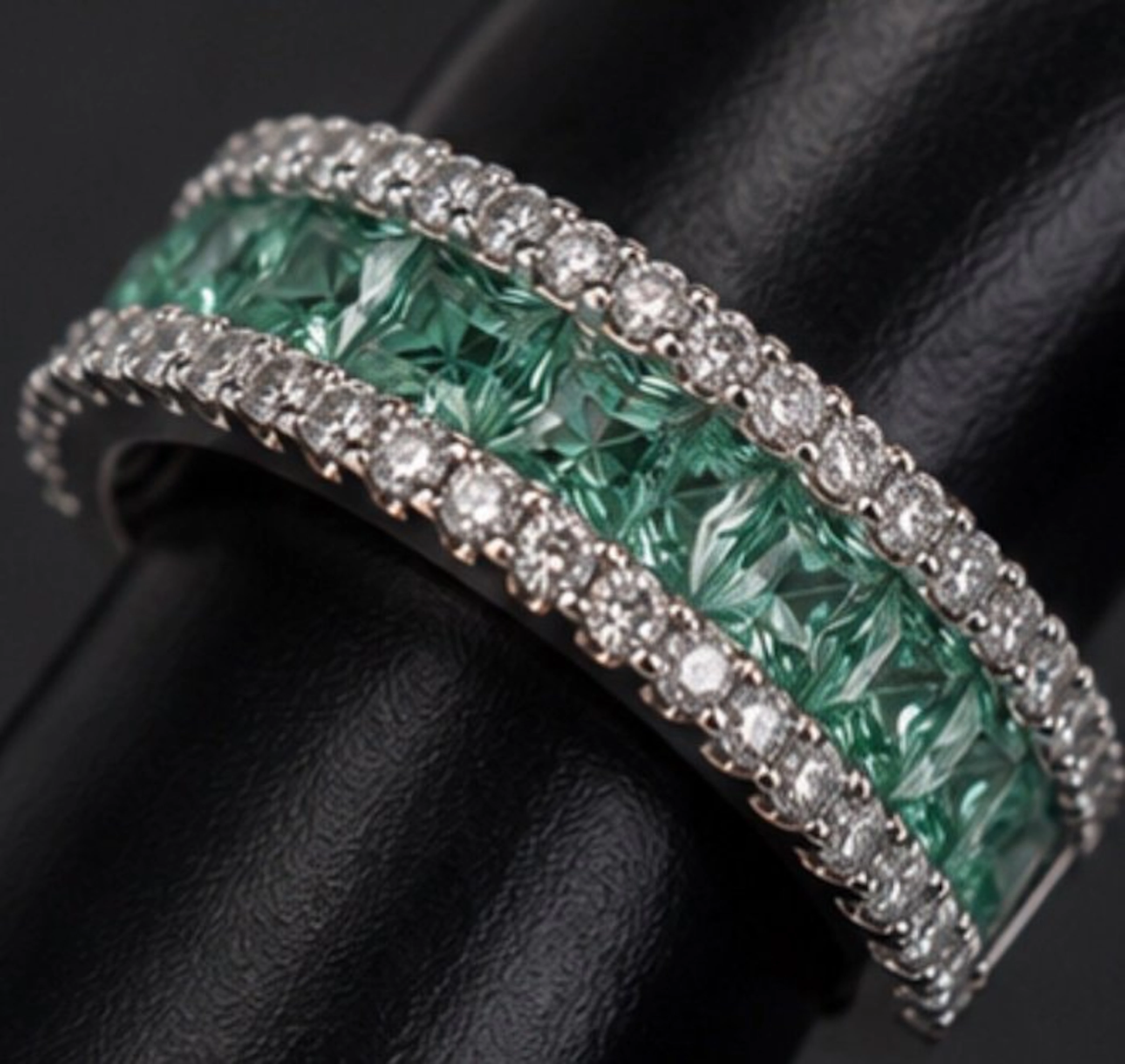 925 Sterling Silver French Emerald Green Eternity Band Ring - Ring