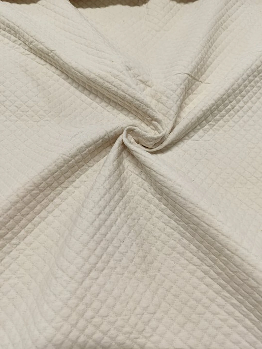 Elegante tessuto bianco panna chiaro