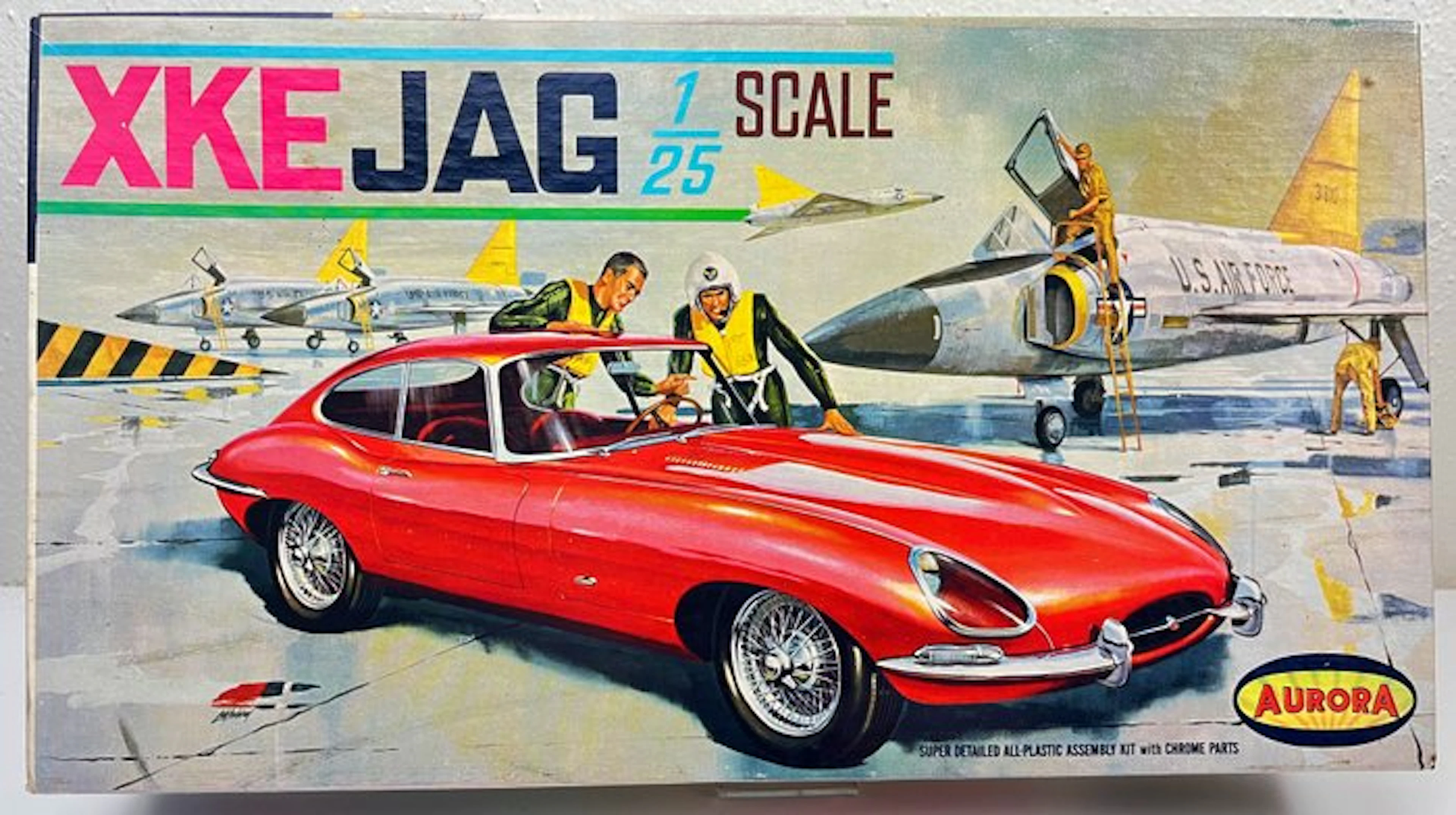 Aurora 1:25 - Model car - Jaguar XKE Vintage Plastic Kit - Boxed