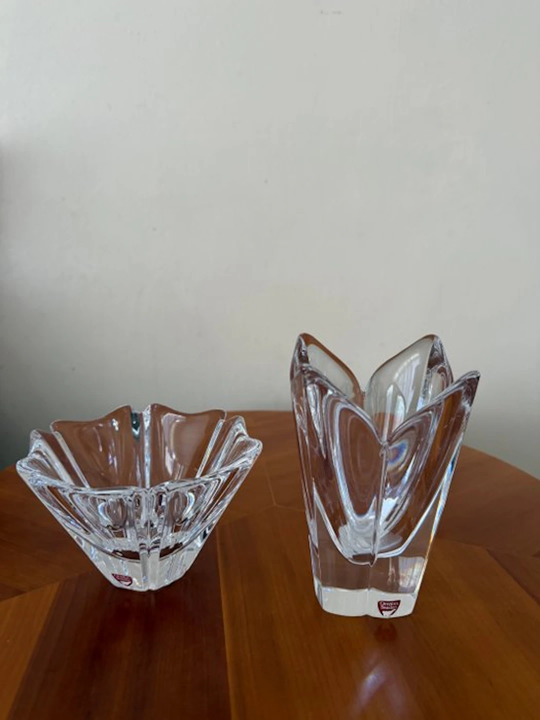 Orrefors - Lars Hellsten - Vase (2) - Crystal - Lotus & tulip shaped vase