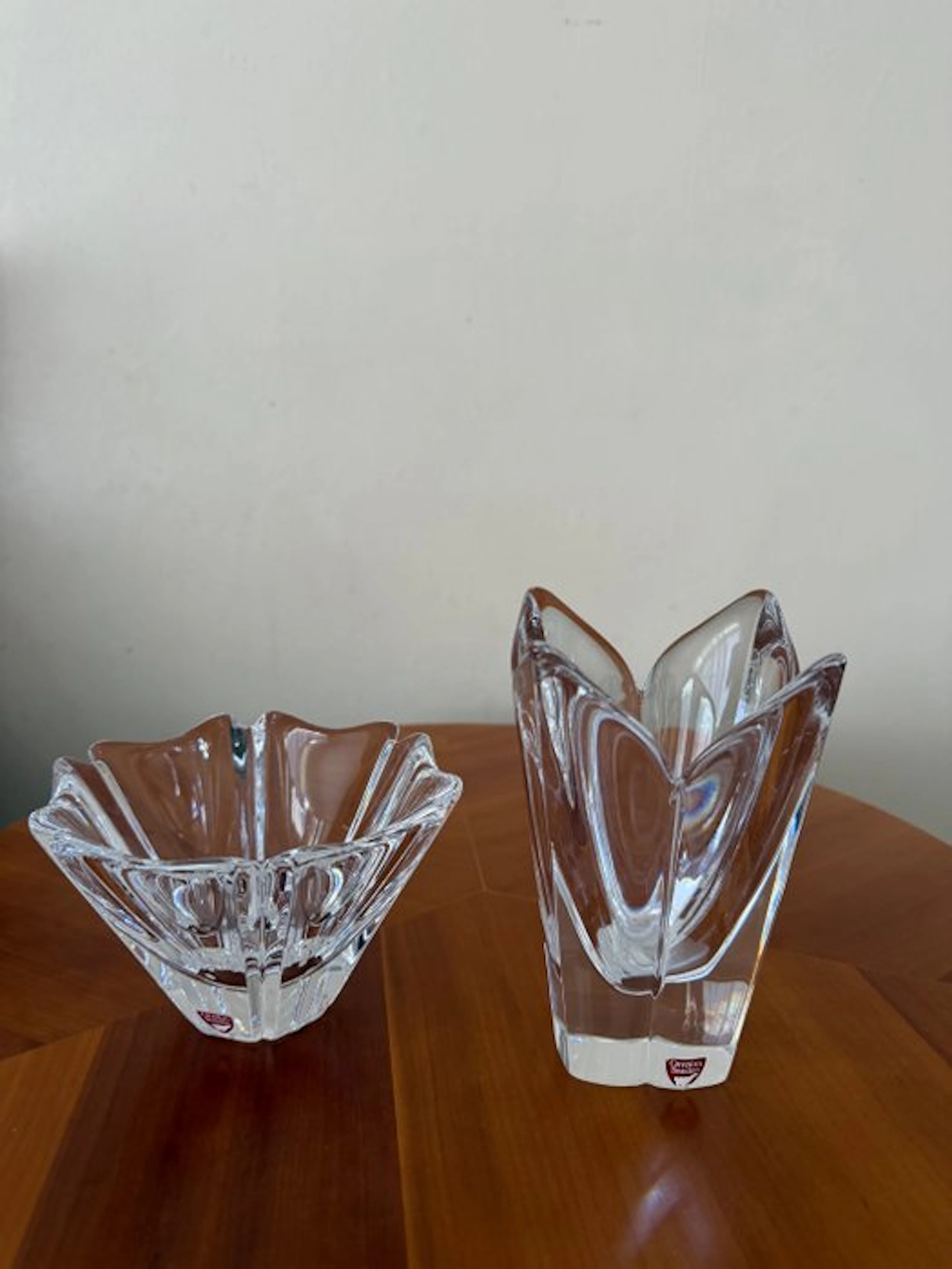 Orrefors - Lars Hellsten - Vase (2) - Crystal - Lotus & tulip shaped vase