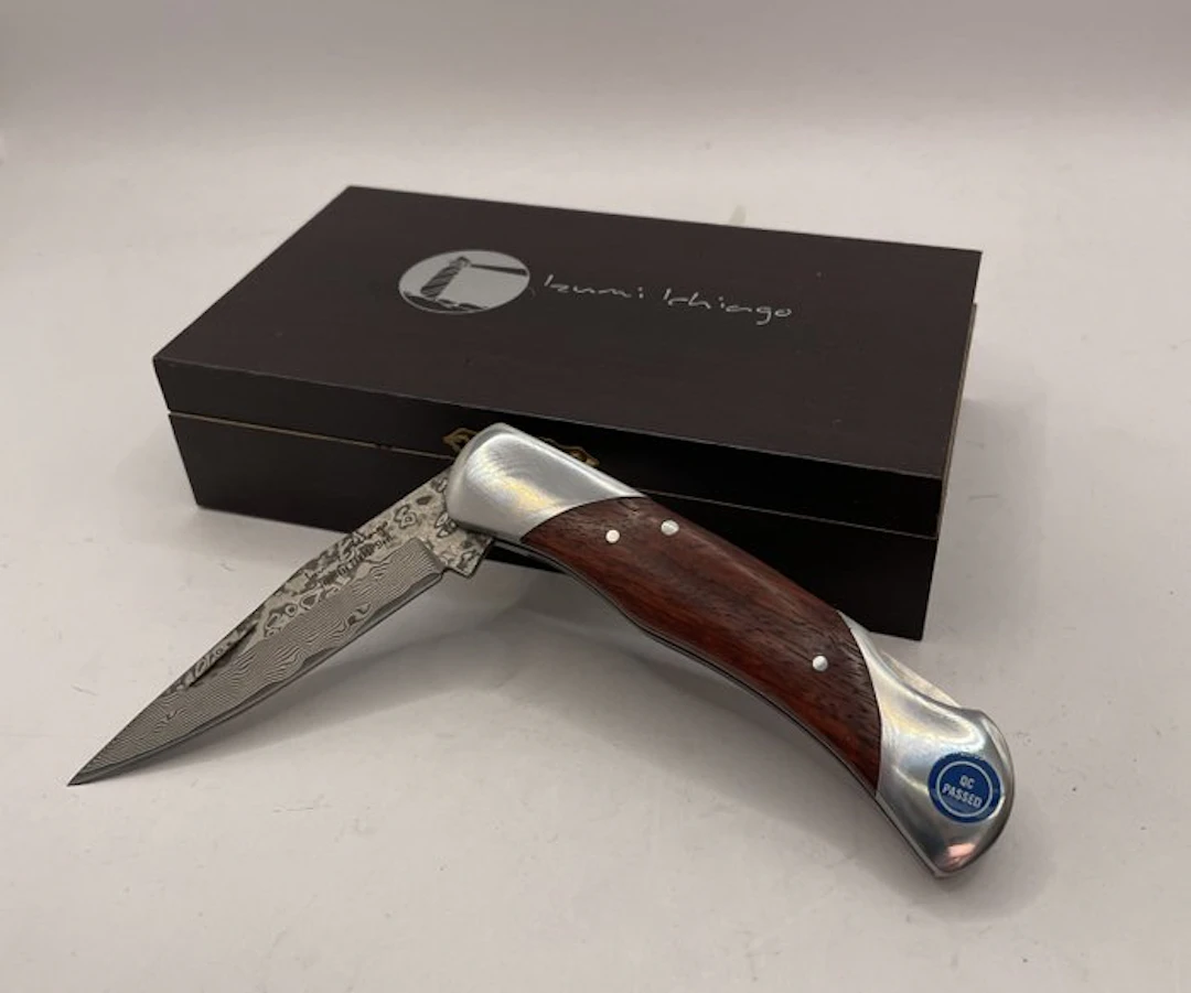 Izumi Ichiago - Table knife - Red Hawk Damascus pocket...