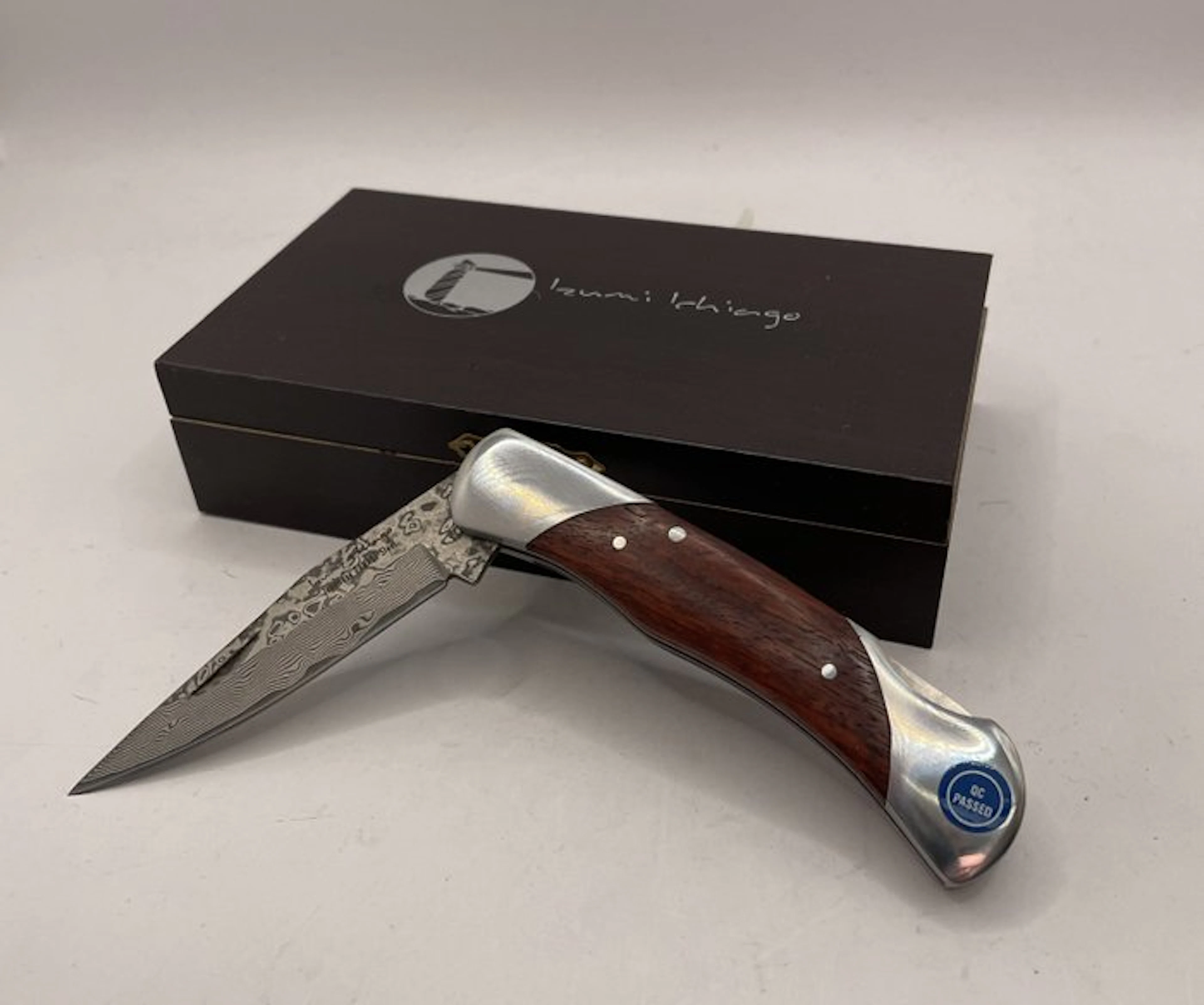 Izumi Ichiago - Table knife - Red Hawk Damascus pocket...