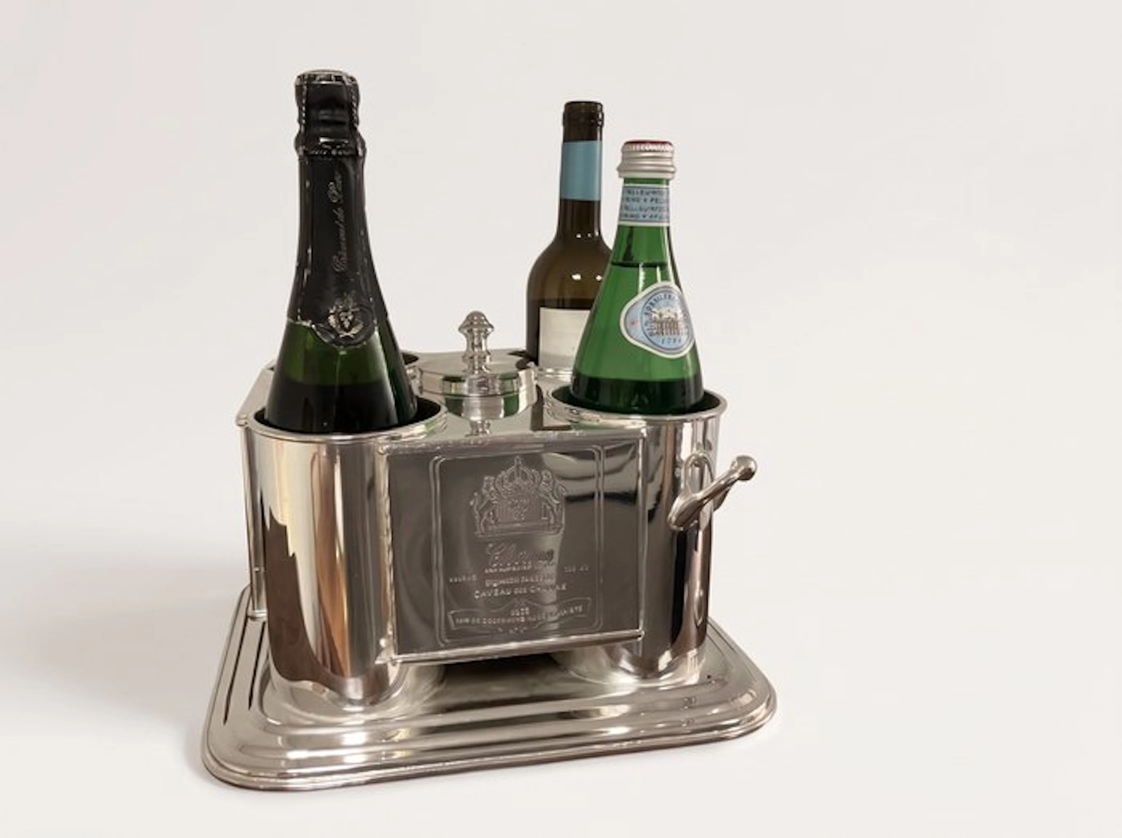 Wine cooler - for 4 bottles with compartment for...
