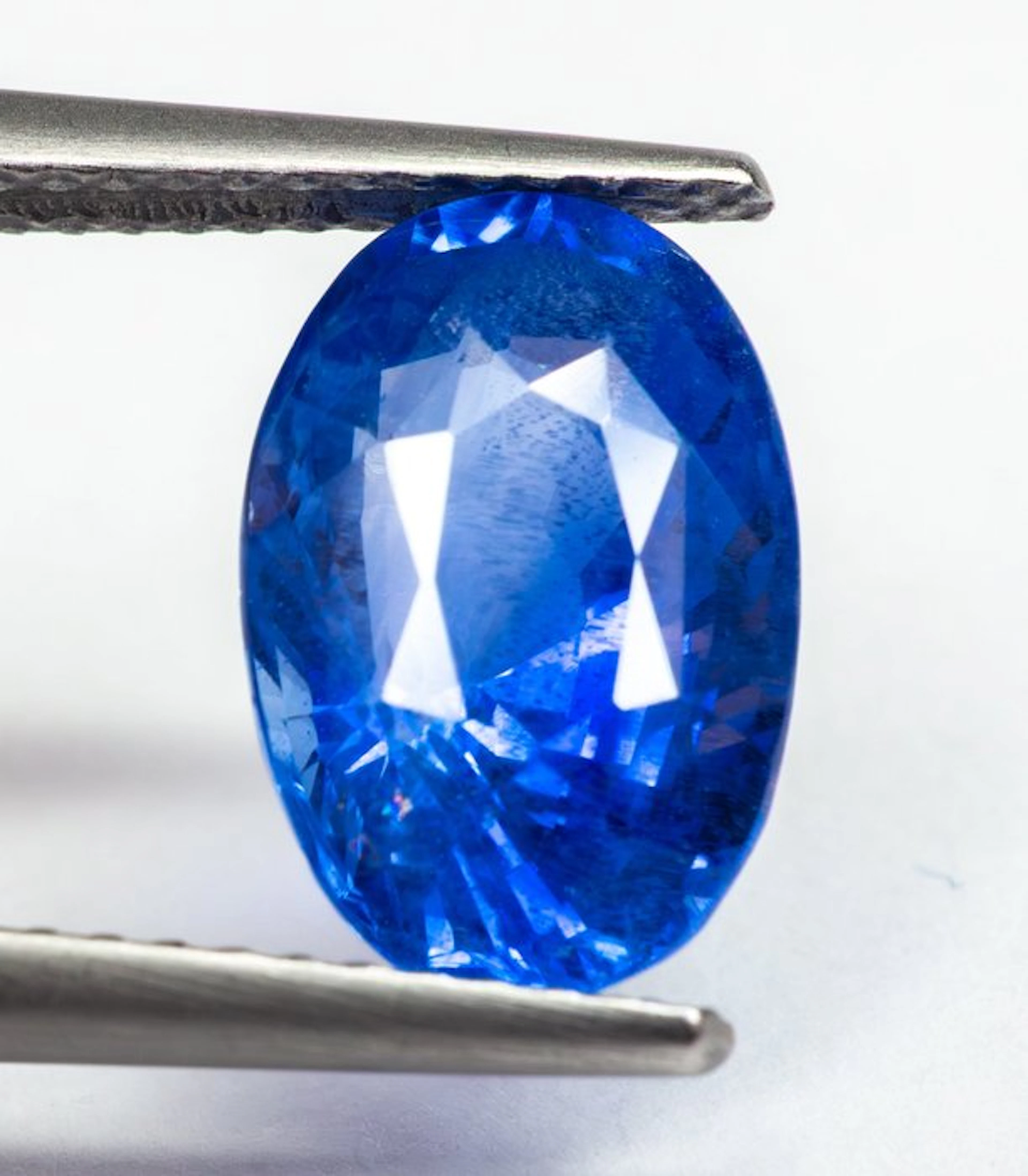 Sapphire - 4.20 ct - Gem Report Antwerp (GRA) - Blue (Ceylon)