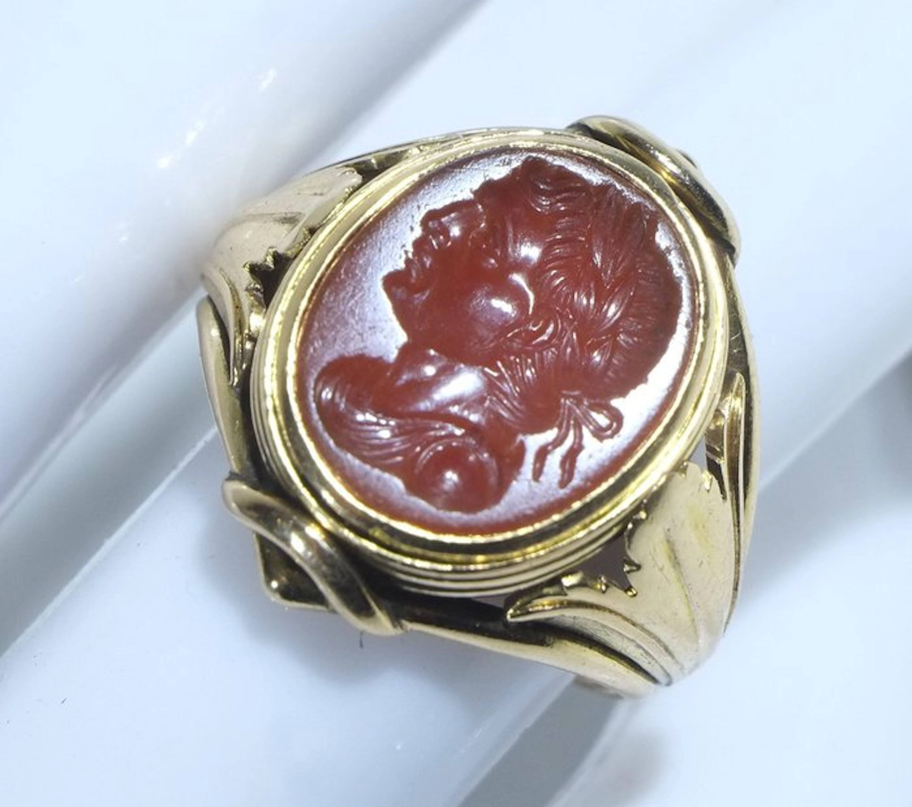 Ring - 18 kt. Yellow gold Carnelian - Meticulous engraving