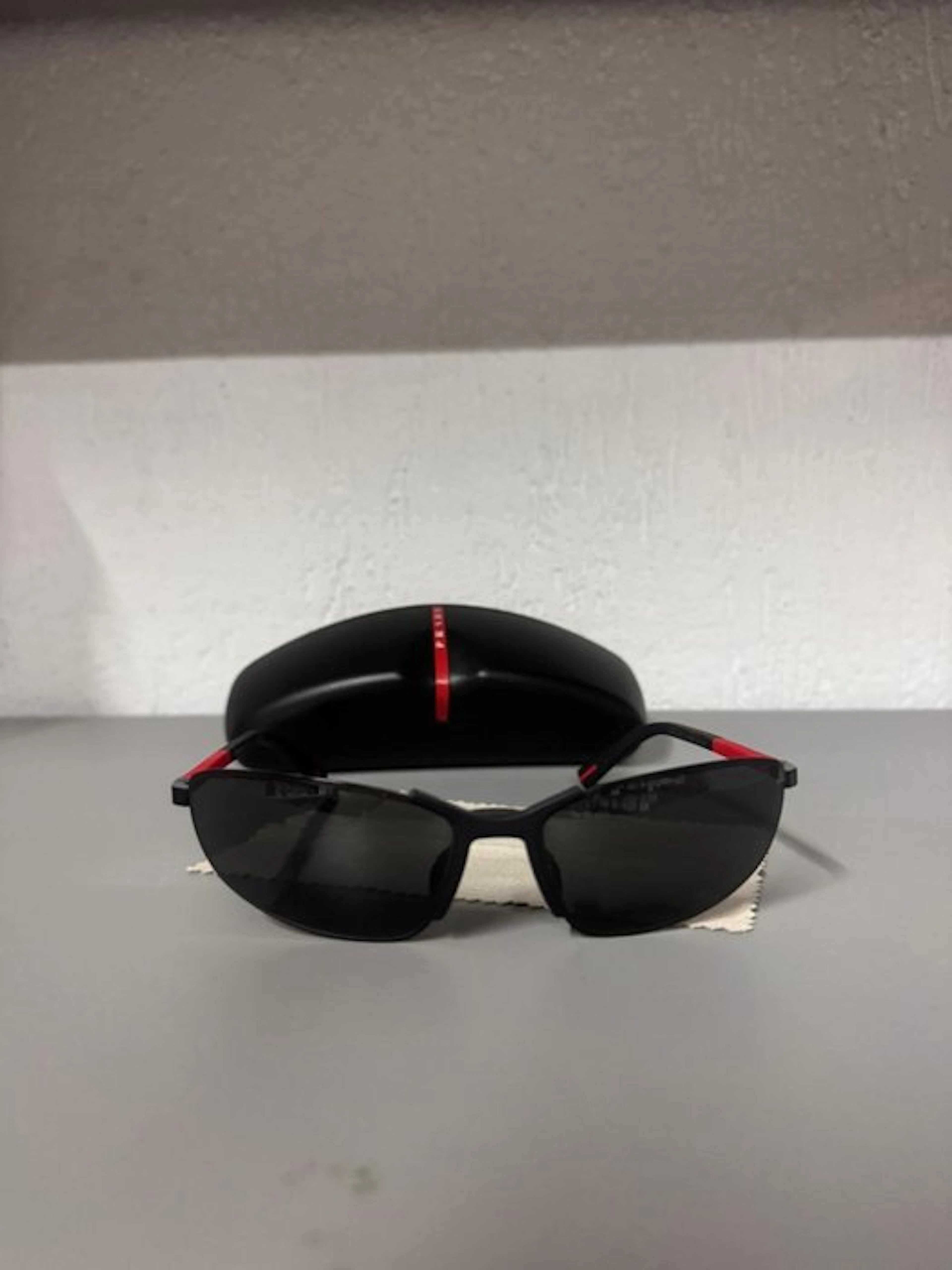 Prada - SPS 562 - Sunglasses
